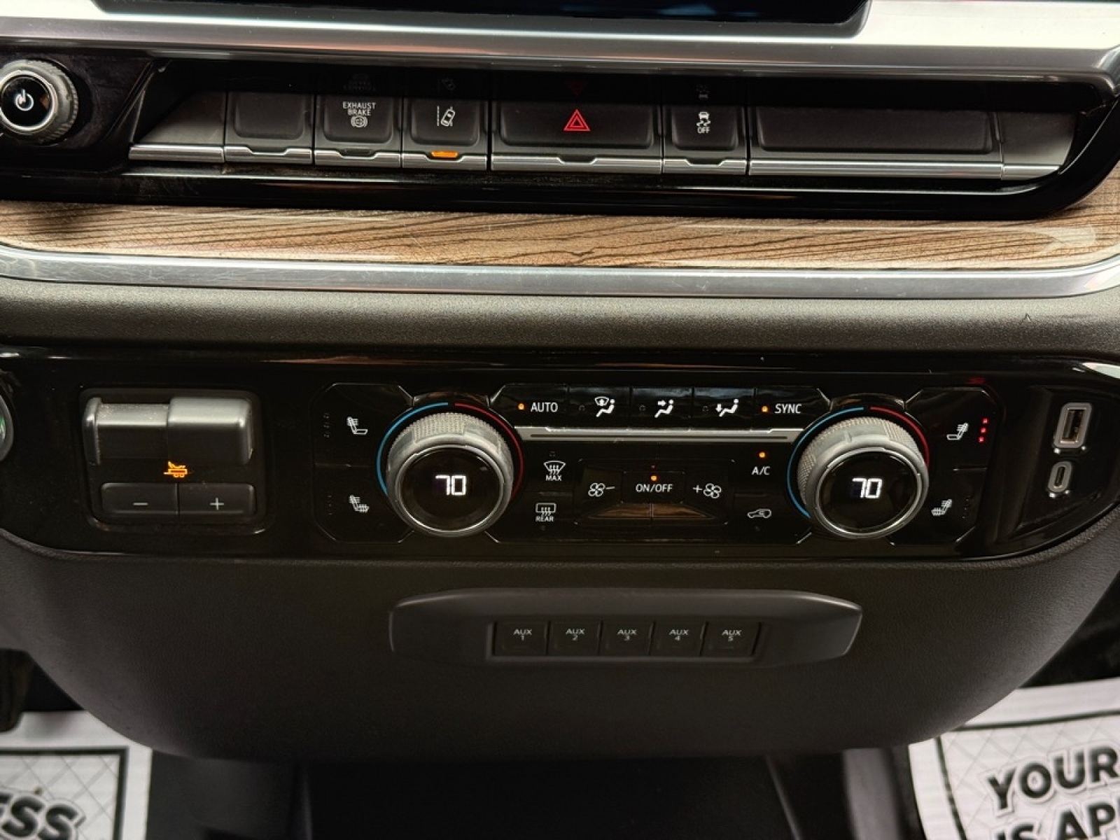 2024 Chevrolet Silverado 2500HD 4WD Crew Cab Long Bed LT, 39712, Photo