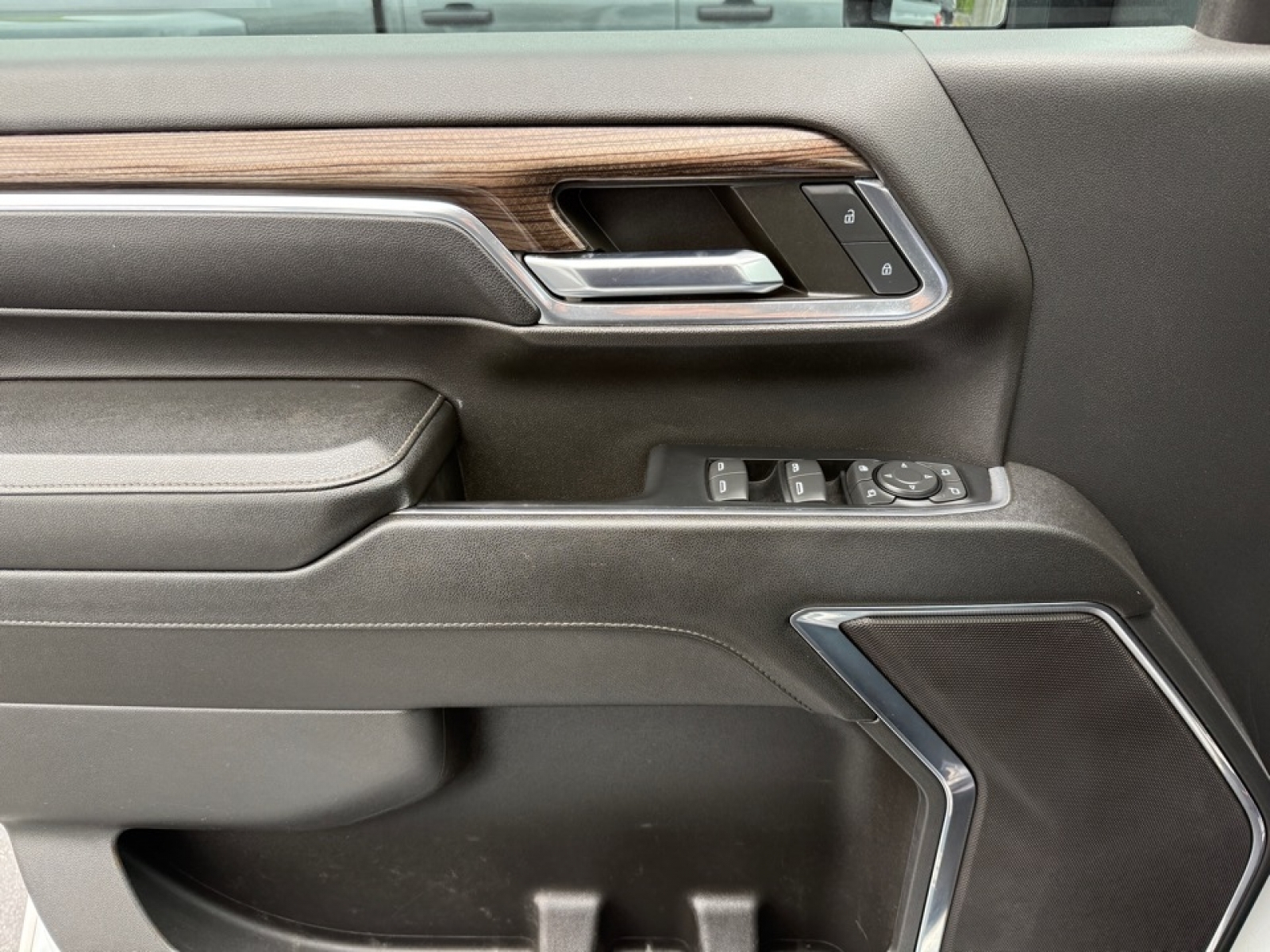 2024 Chevrolet Silverado 2500HD 4WD Crew Cab Long Bed LT, 39712, Photo