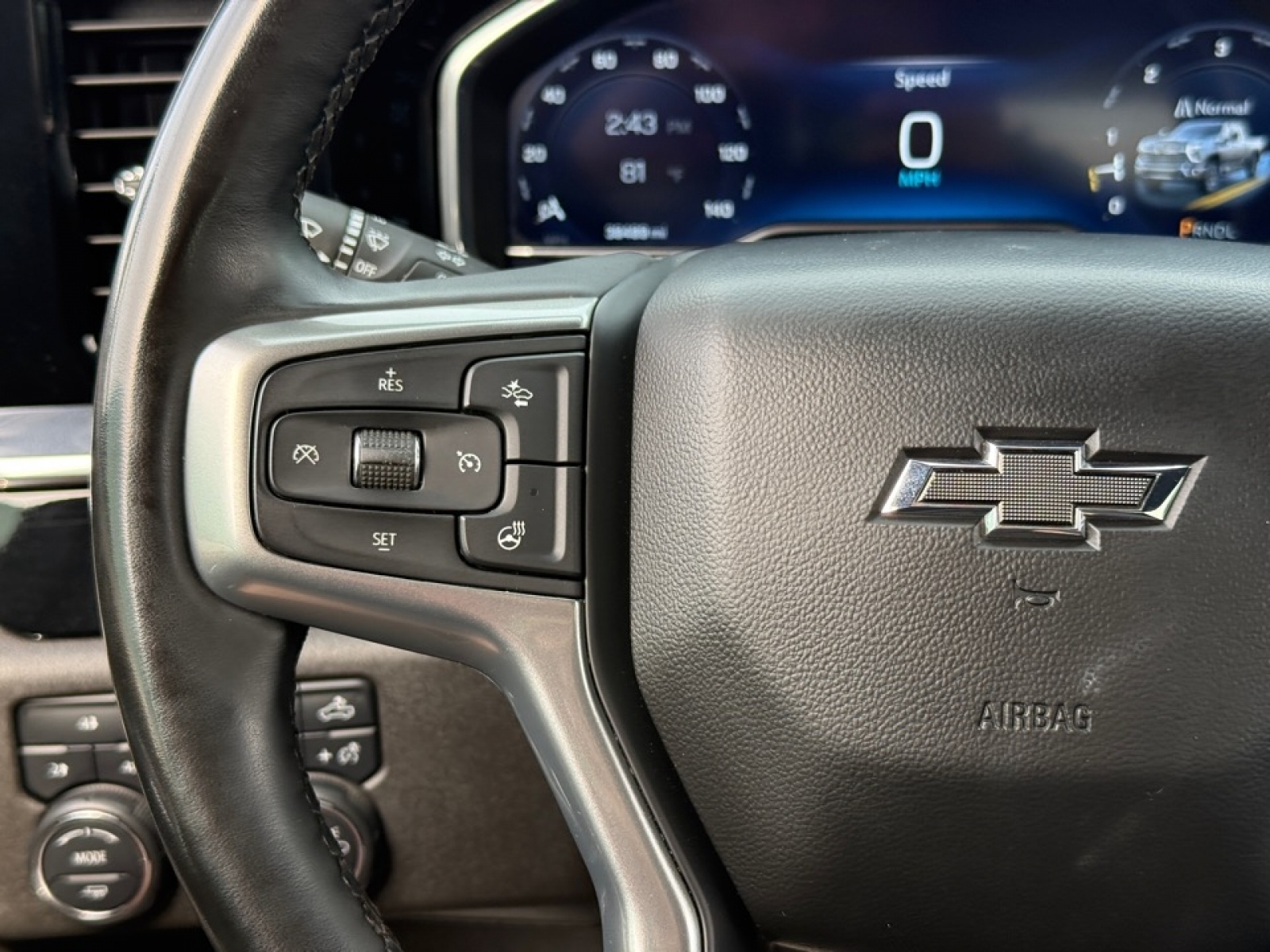 2024 Chevrolet Silverado 3500HD LT, 39630, Photo
