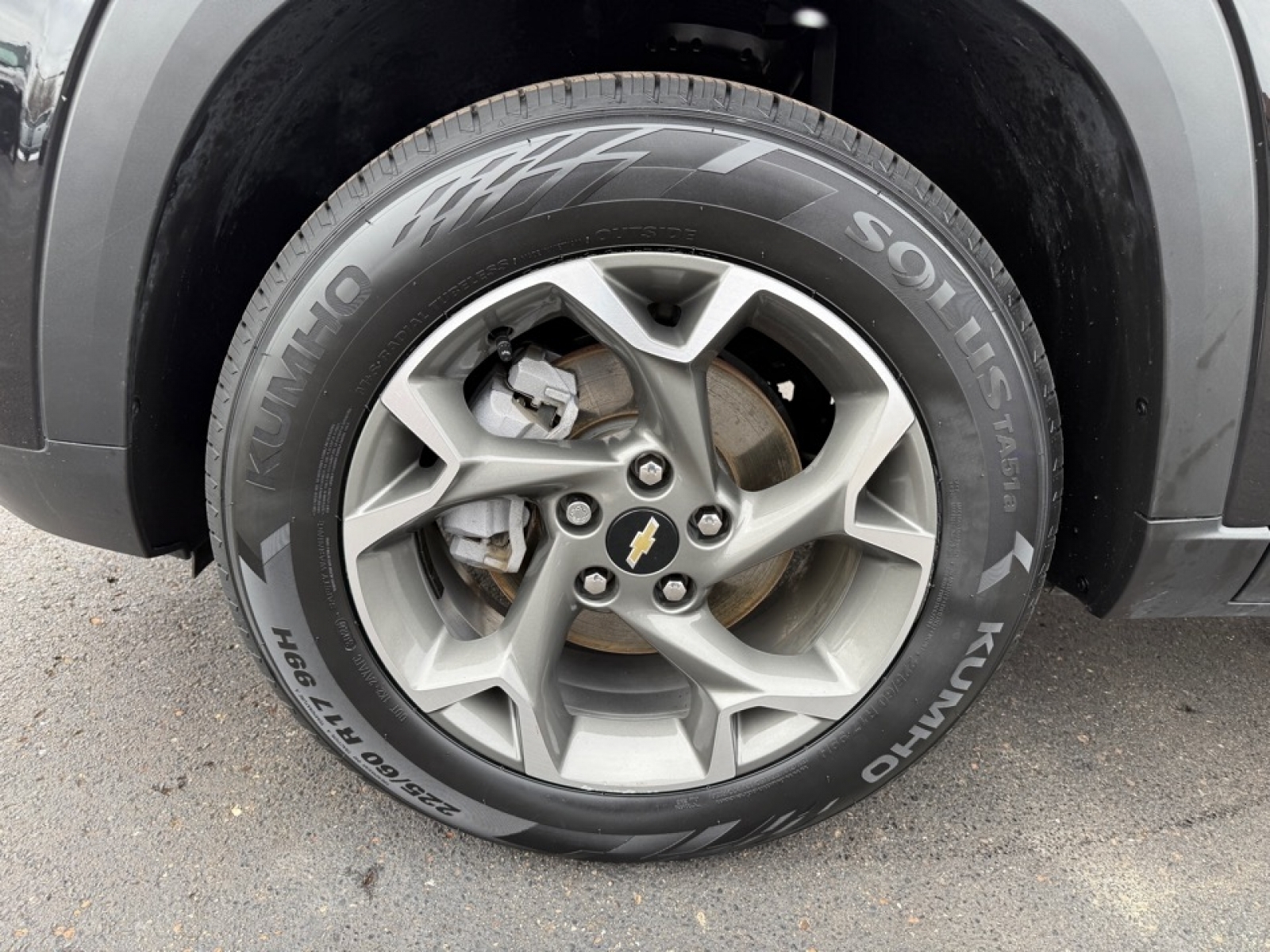 2024 Chevrolet Trax FWD LT, 39295, Photo