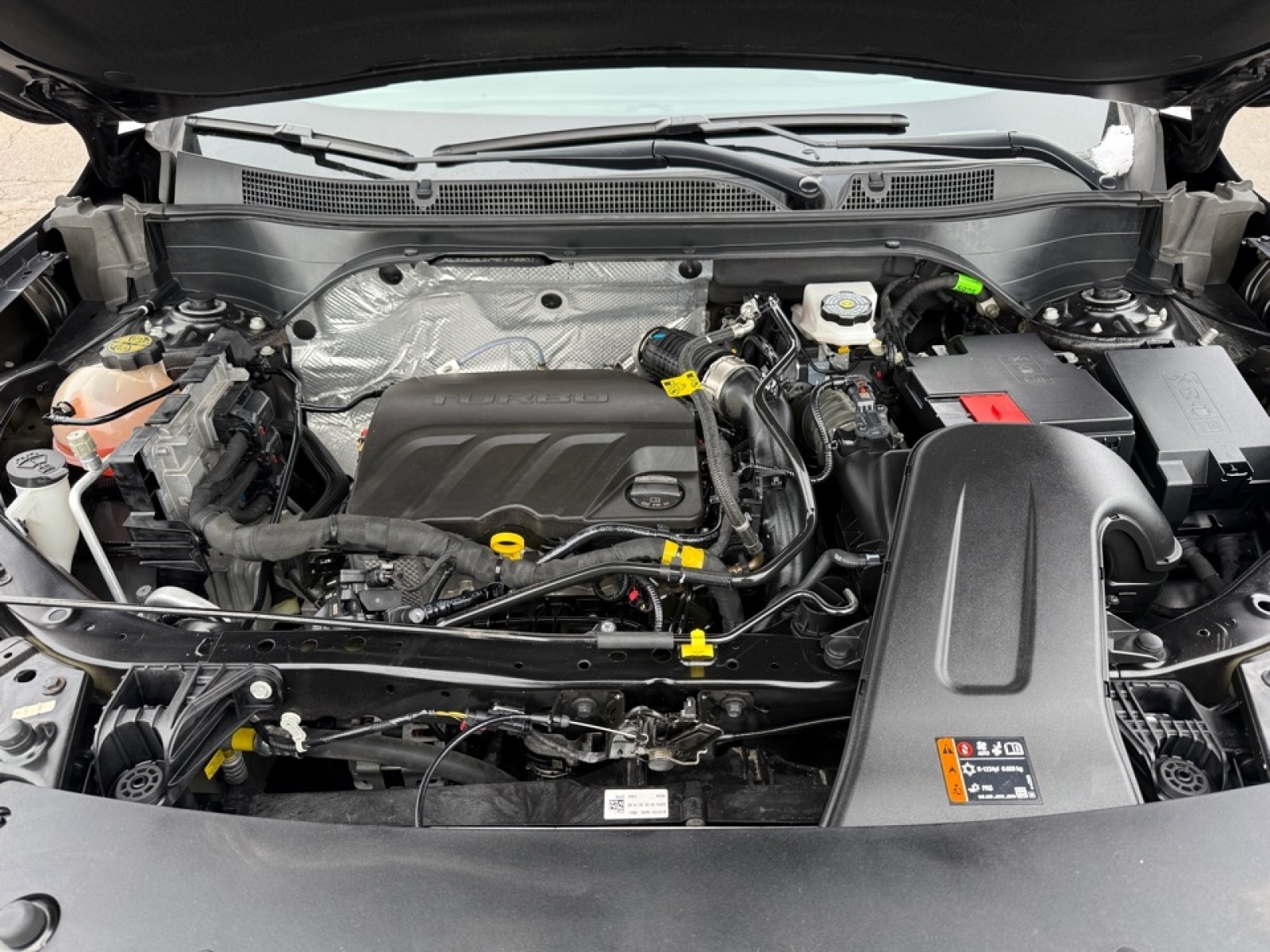 2024 Chevrolet Trax FWD LT, 39295, Photo