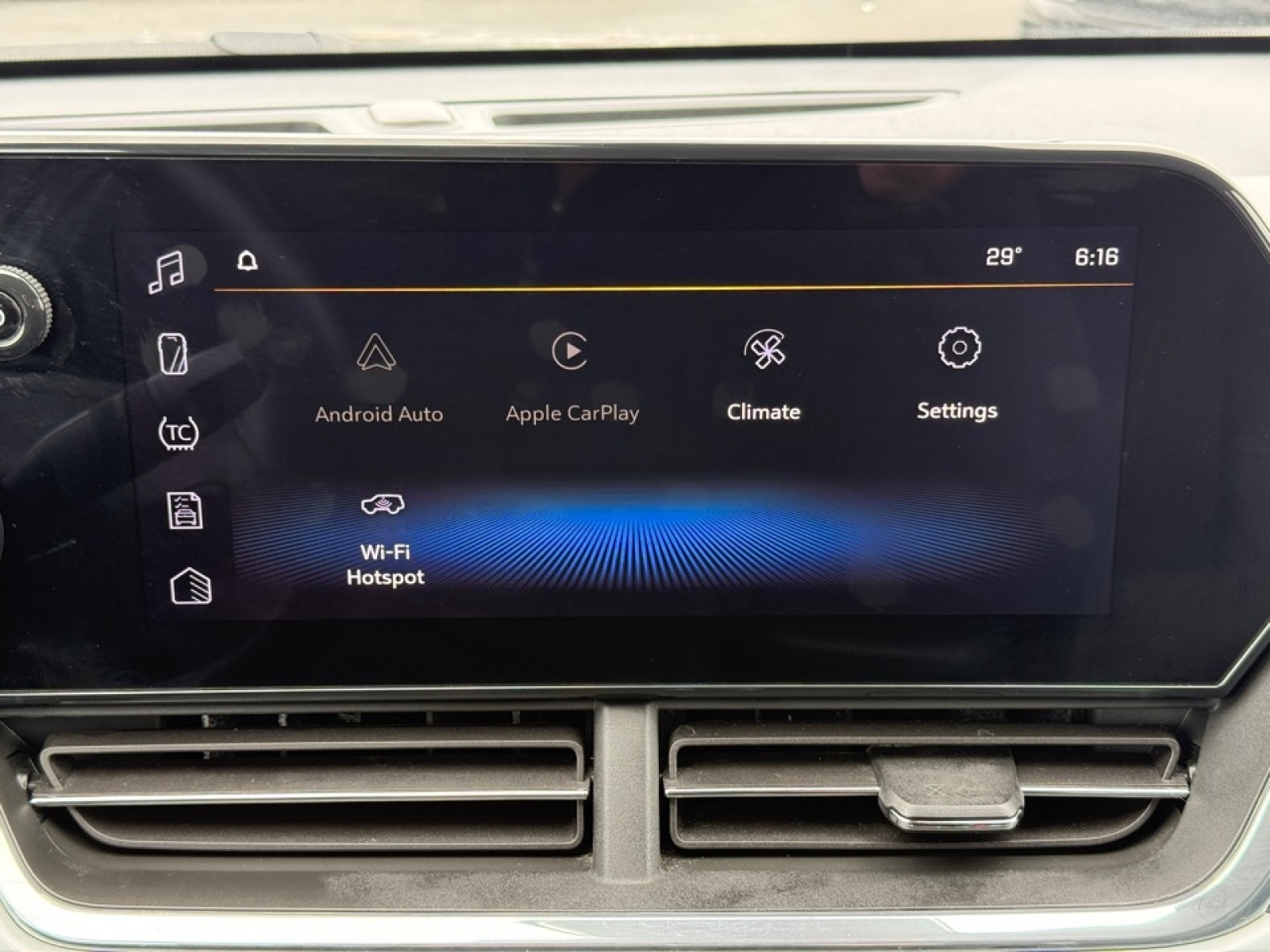 2024 Chevrolet Trax FWD LT, 39295, Photo