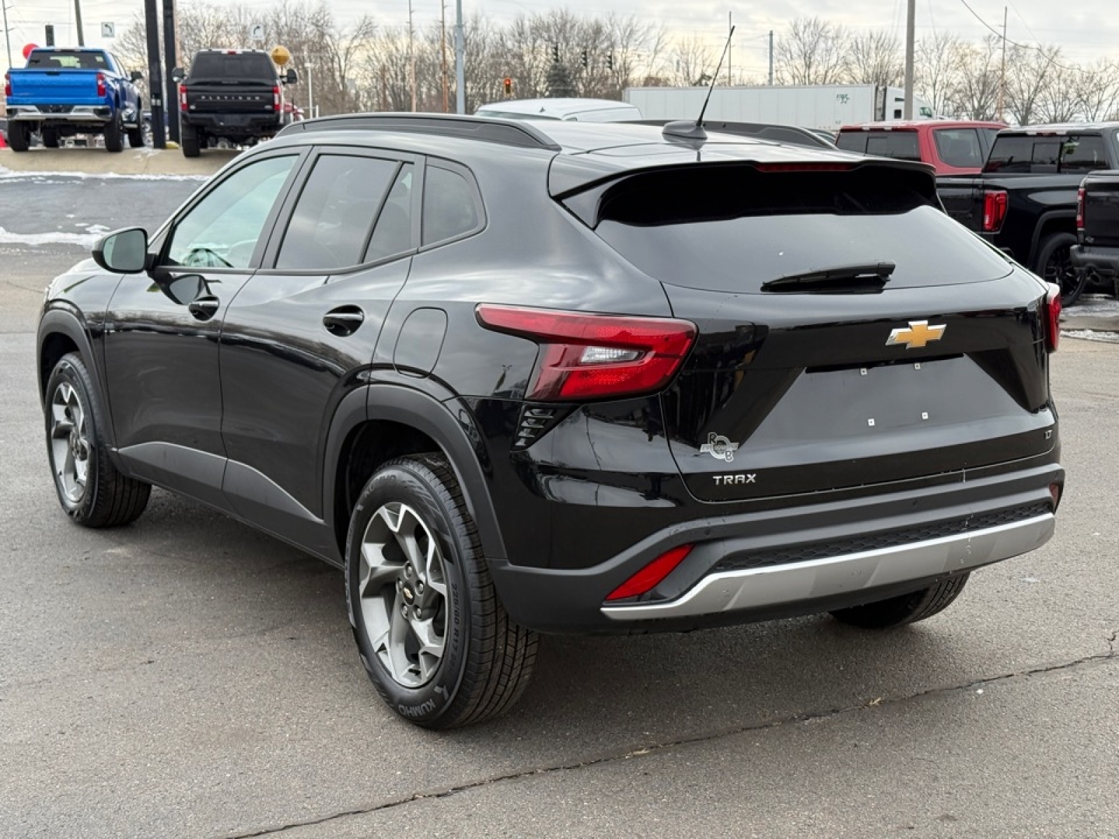 2024 Chevrolet Trax FWD LT, 39295, Photo