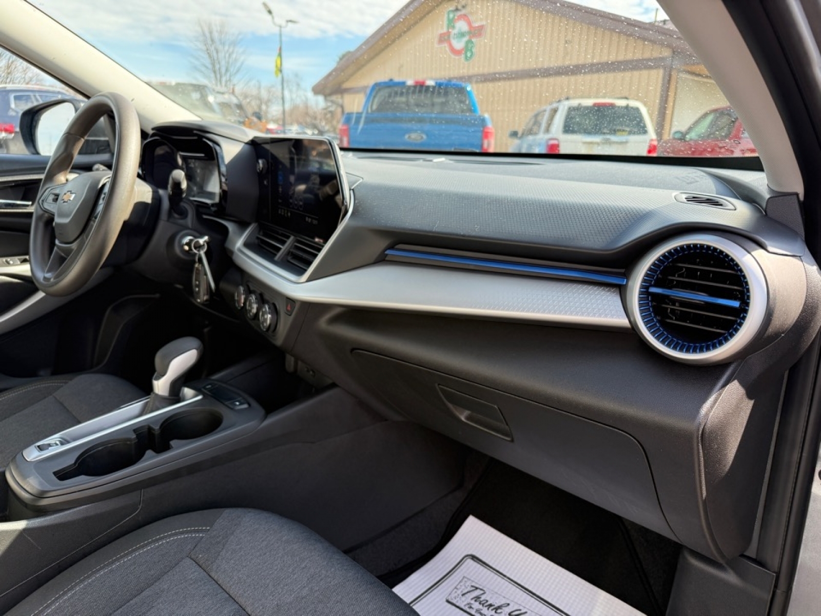 2024 Chevrolet Trax FWD SP, 39573, Photo