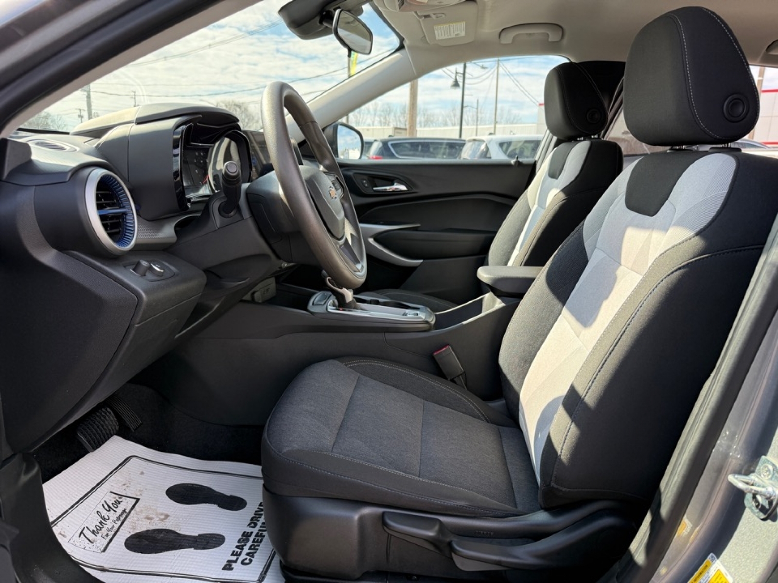 2024 Chevrolet Trax FWD SP, 39573, Photo