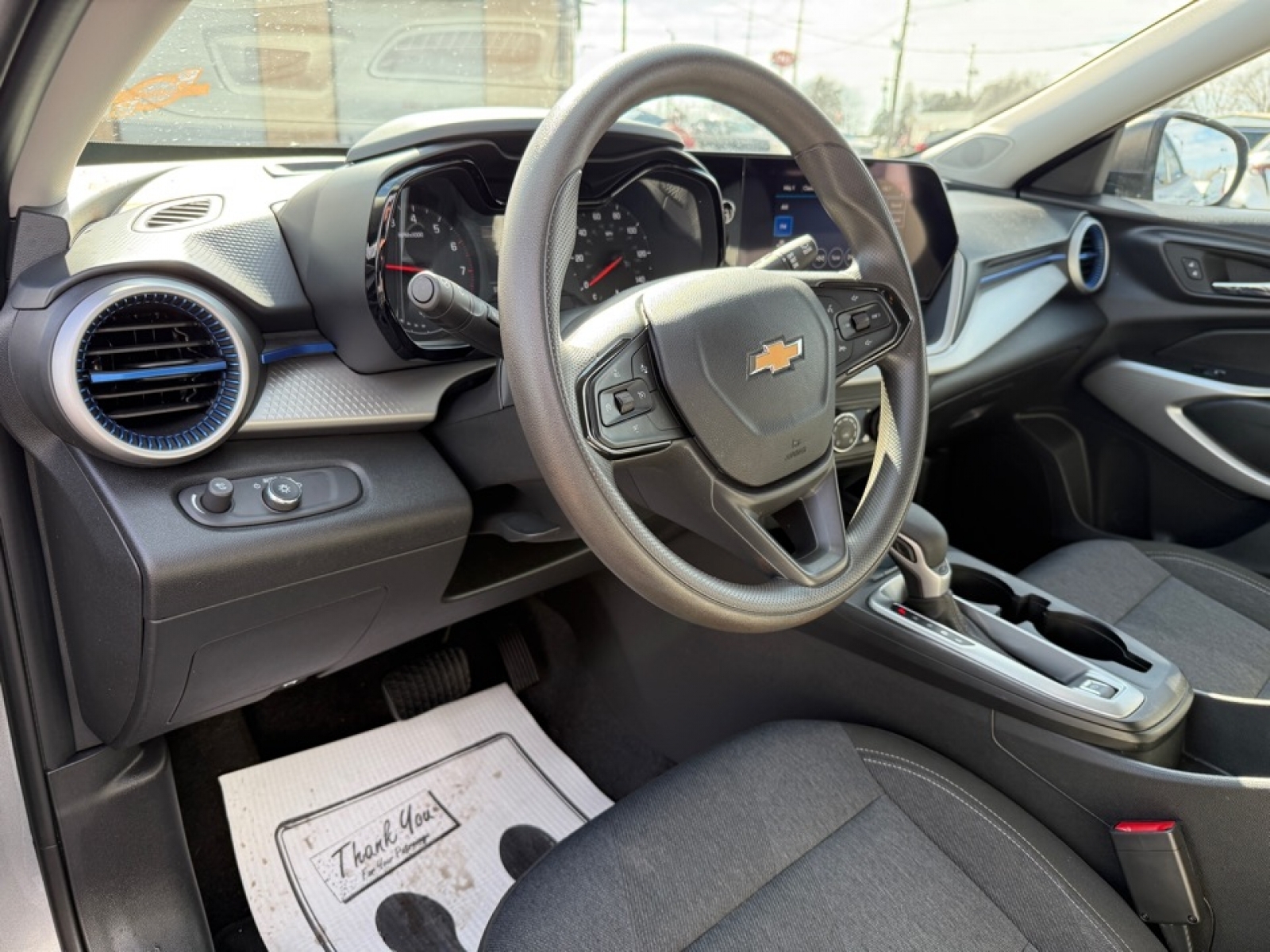 2024 Chevrolet Trax FWD SP, 39573, Photo
