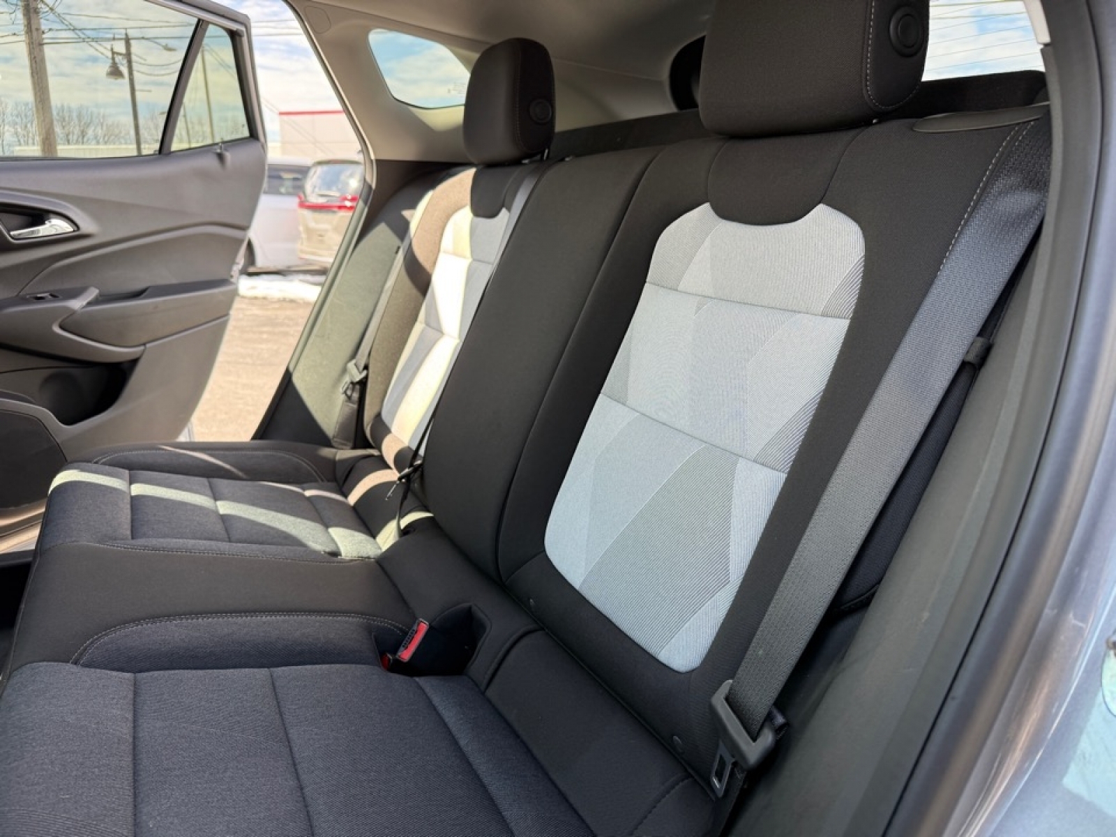 2024 Chevrolet Trax FWD SP, 39573, Photo