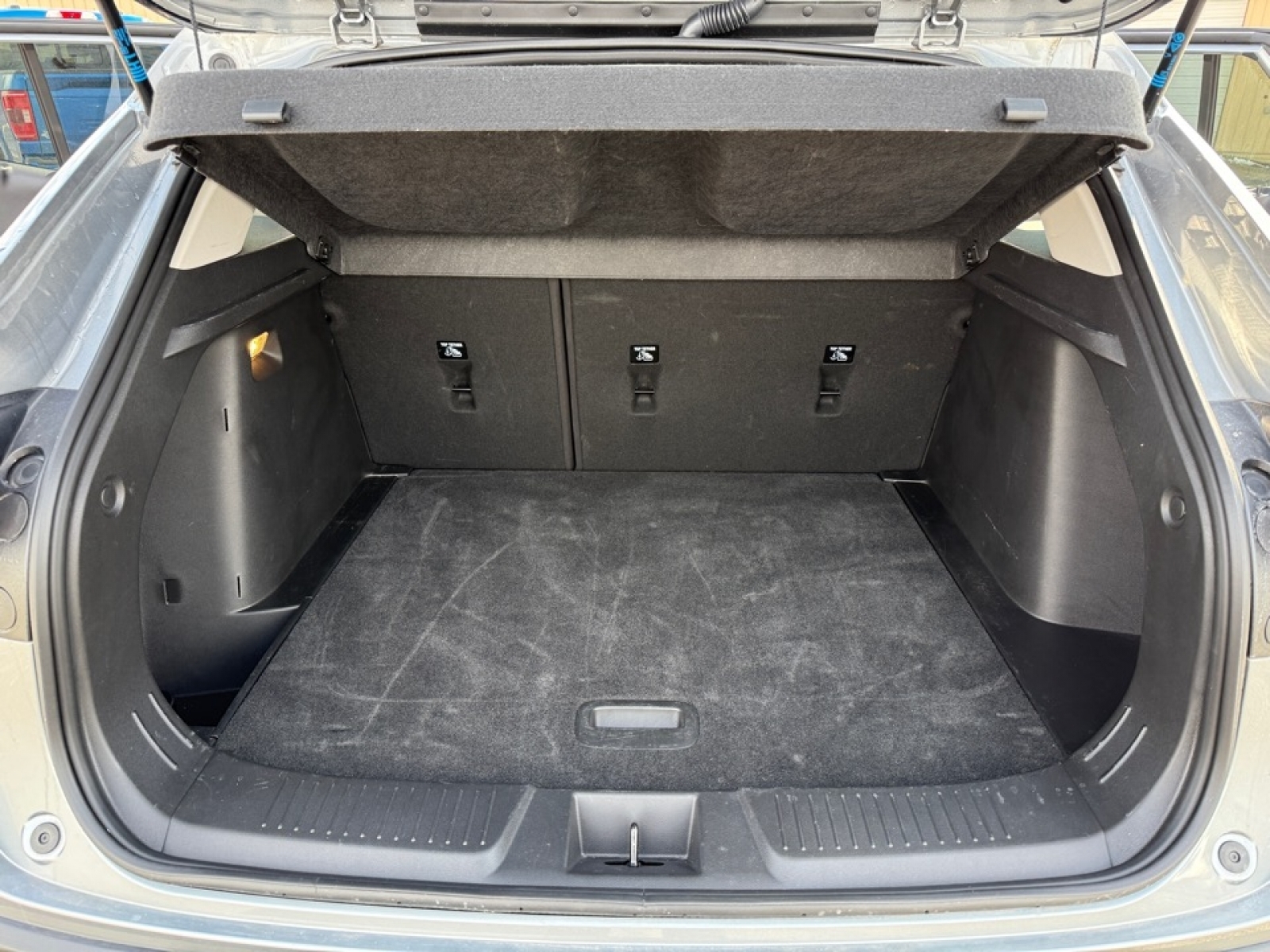 2024 Chevrolet Trax FWD SP, 39573, Photo