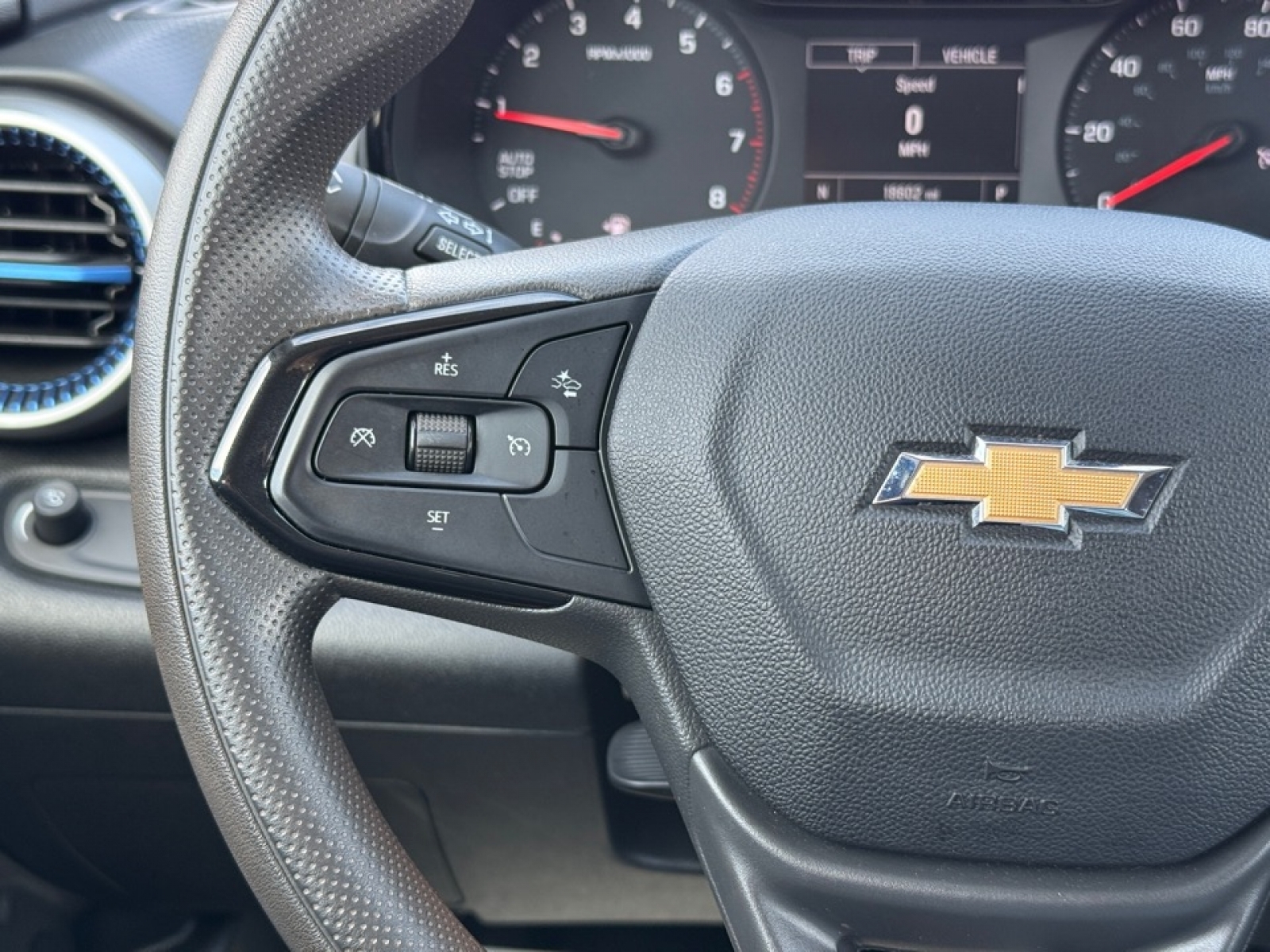 2024 Chevrolet Trax FWD SP, 39573, Photo