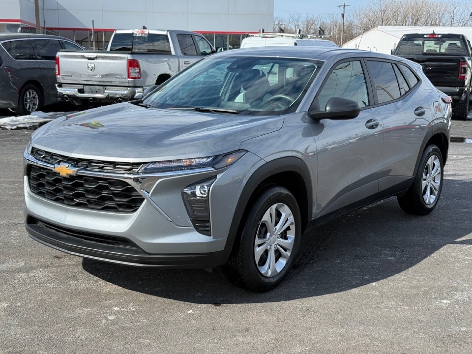 2024 Chevrolet Trax FWD SP, 39573, Photo