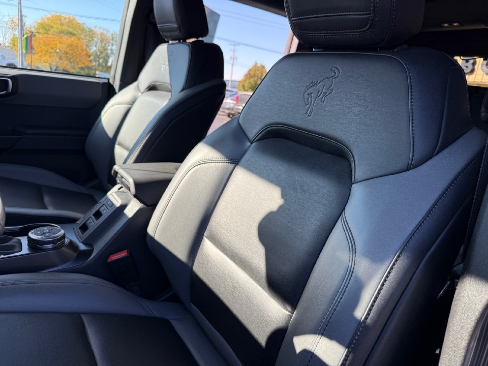 2024 Ford Bronco Black Diamond, 39163, Photo