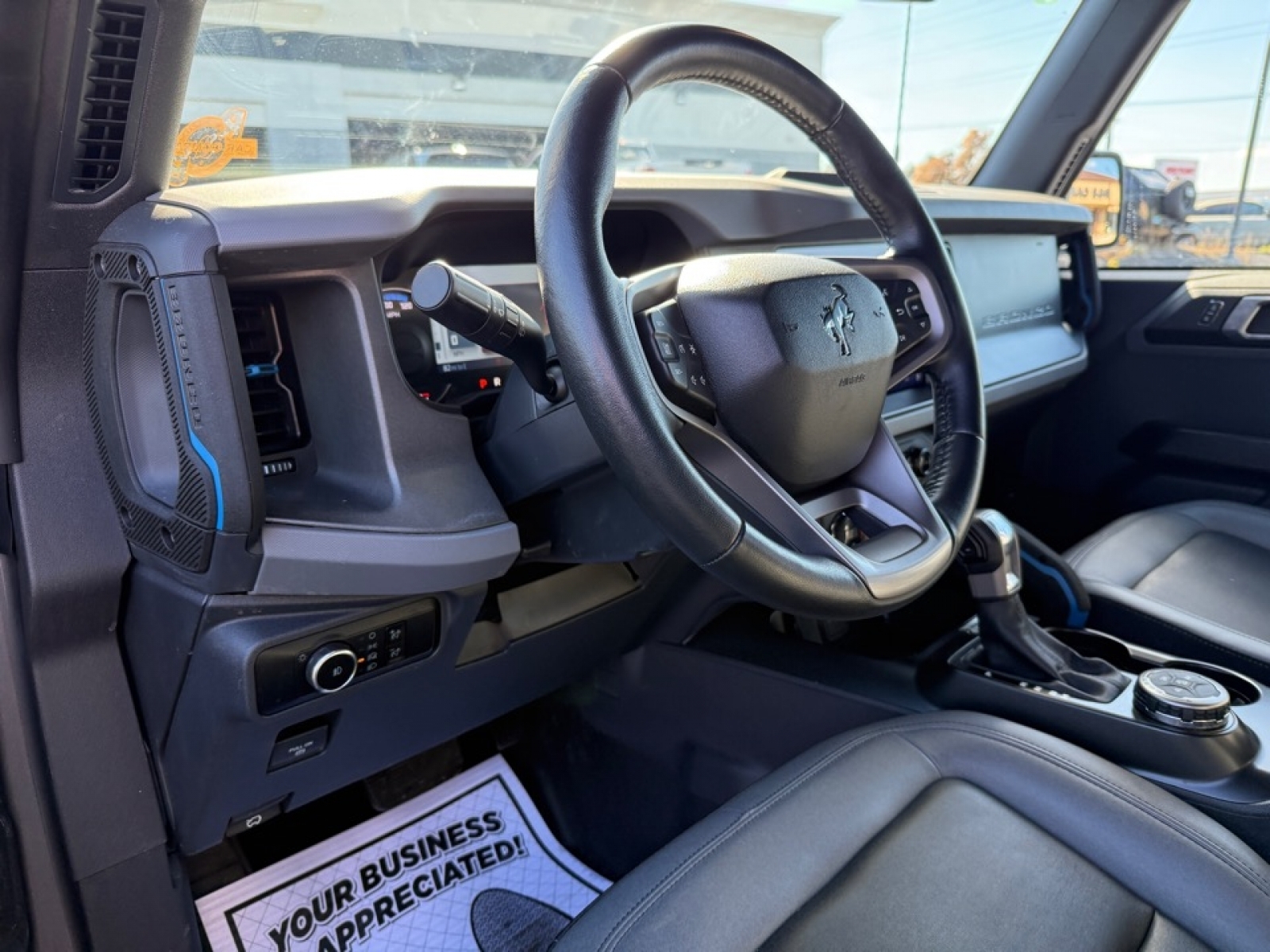 2024 Ford Bronco Black Diamond, 39163, Photo