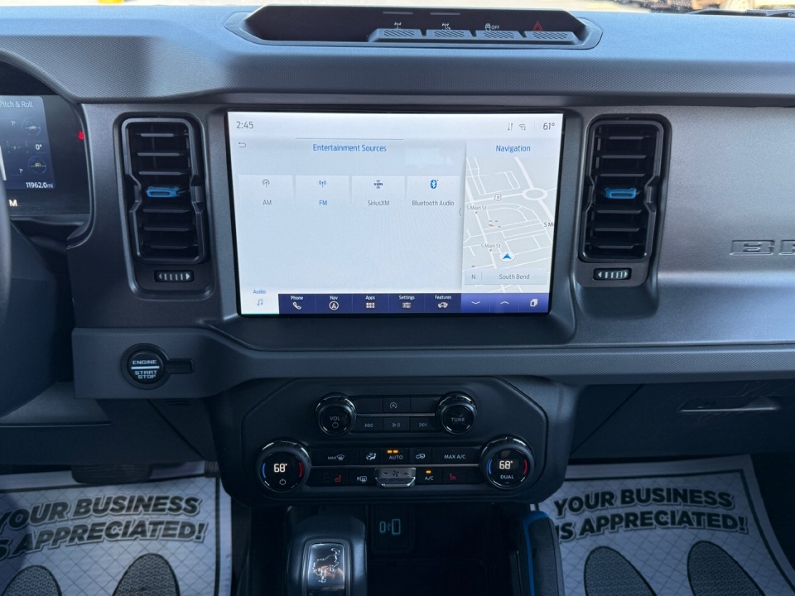 2024 Ford Bronco Black Diamond, 39163, Photo