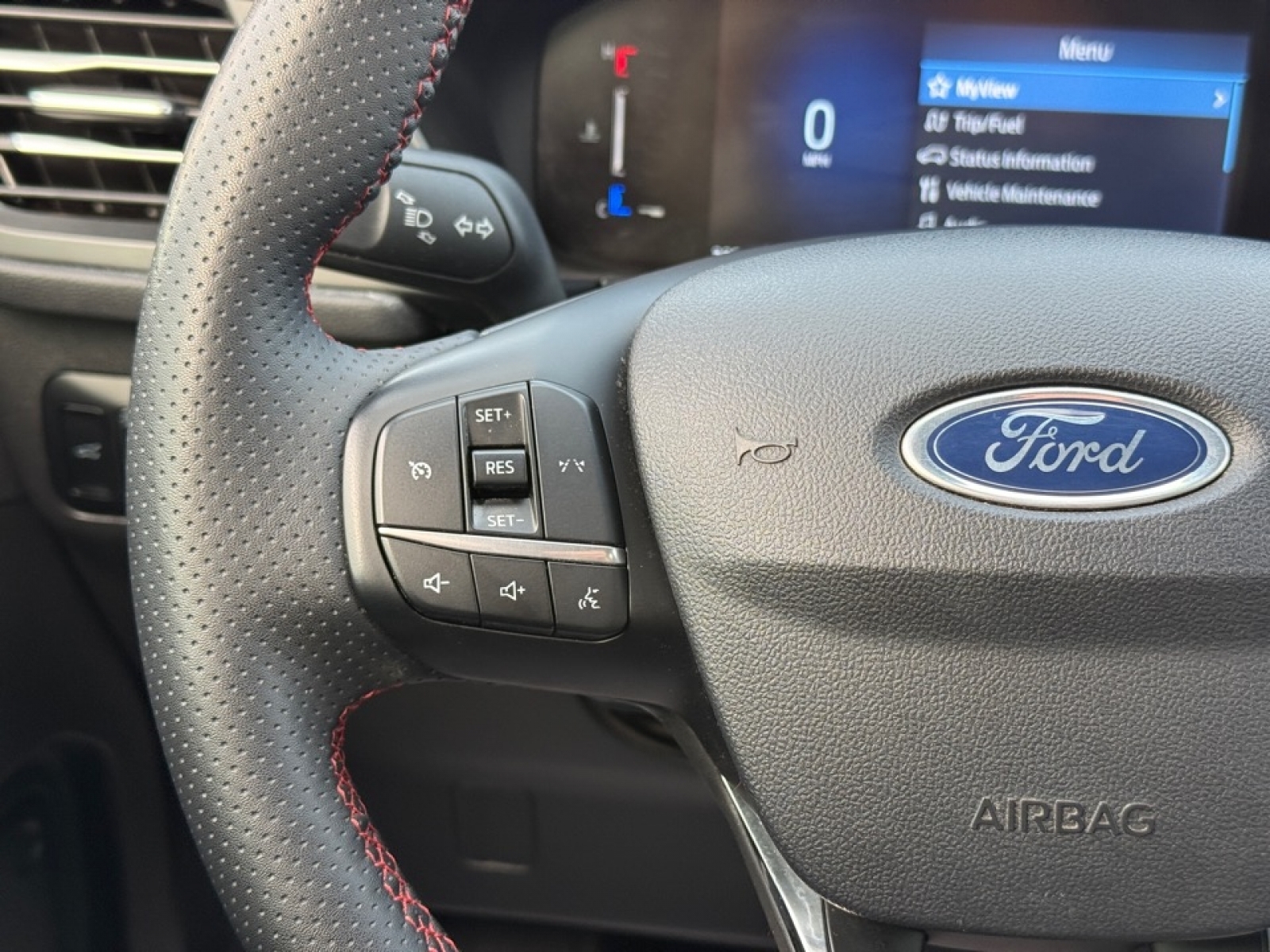 2024 Ford Escape ST-Line, 39271, Photo