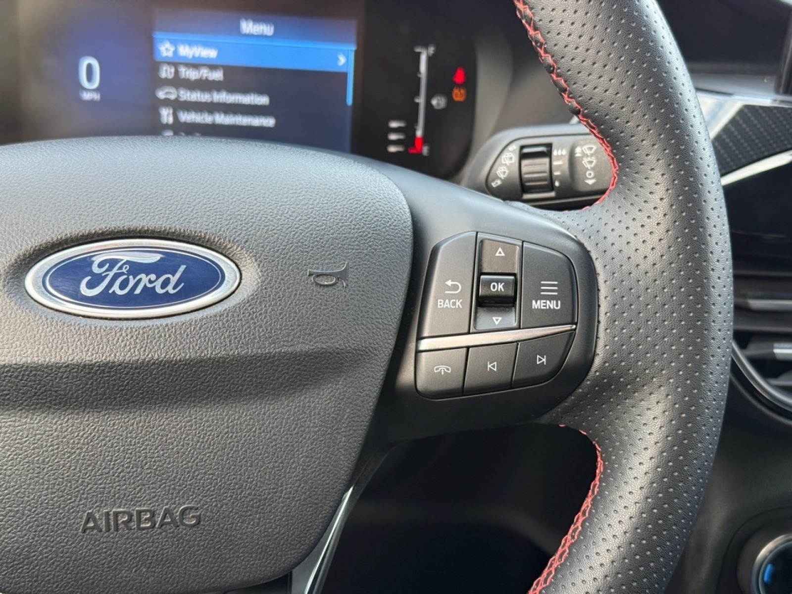 2024 Ford Escape ST-Line, 39271, Photo