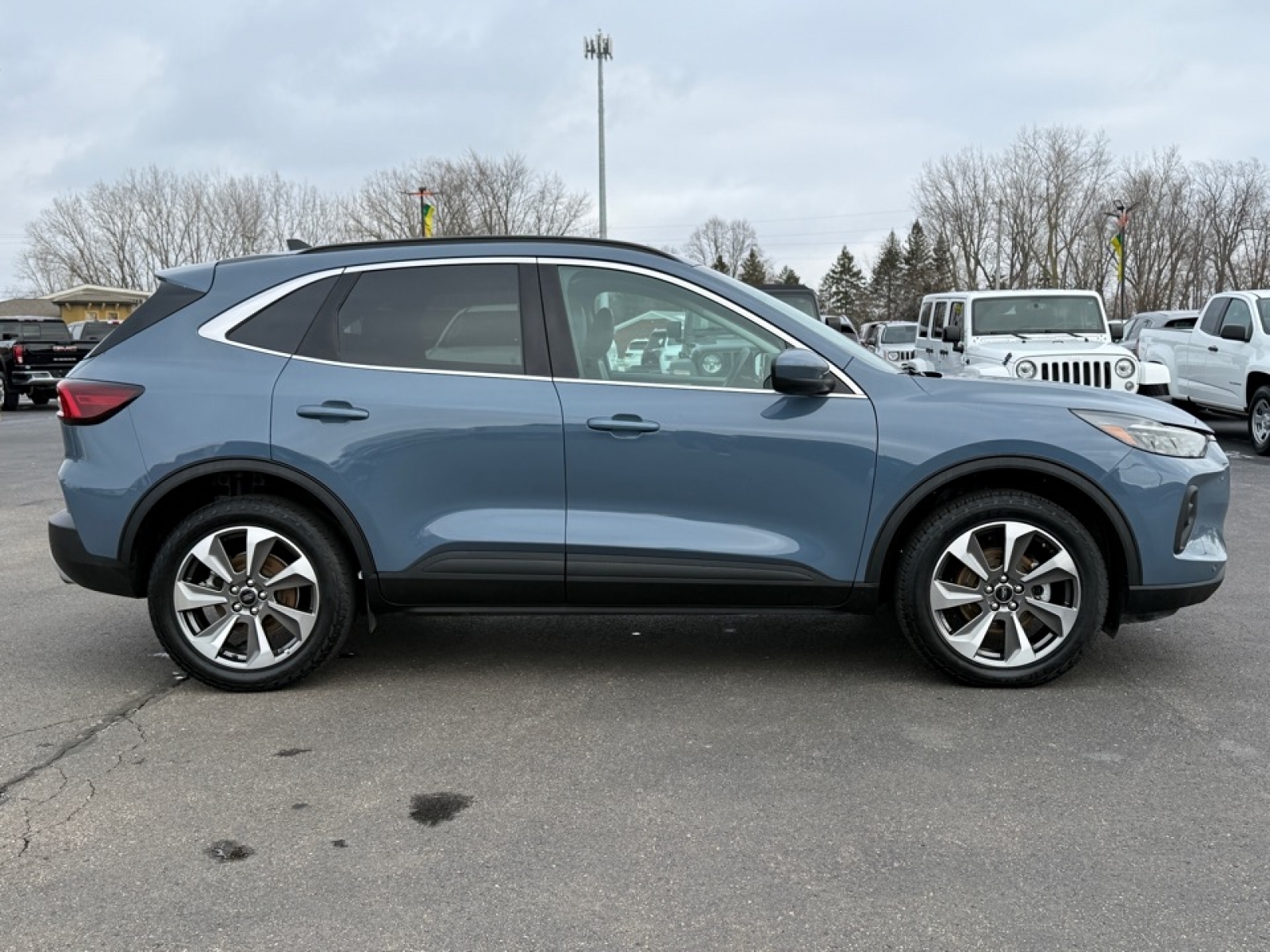 2024 Ford Escape Platinum, 39310, Photo