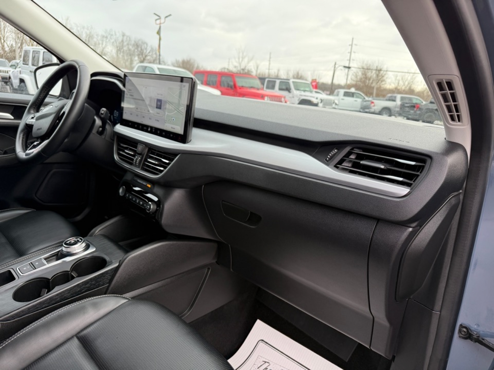 2024 Ford Escape Platinum, 39310, Photo