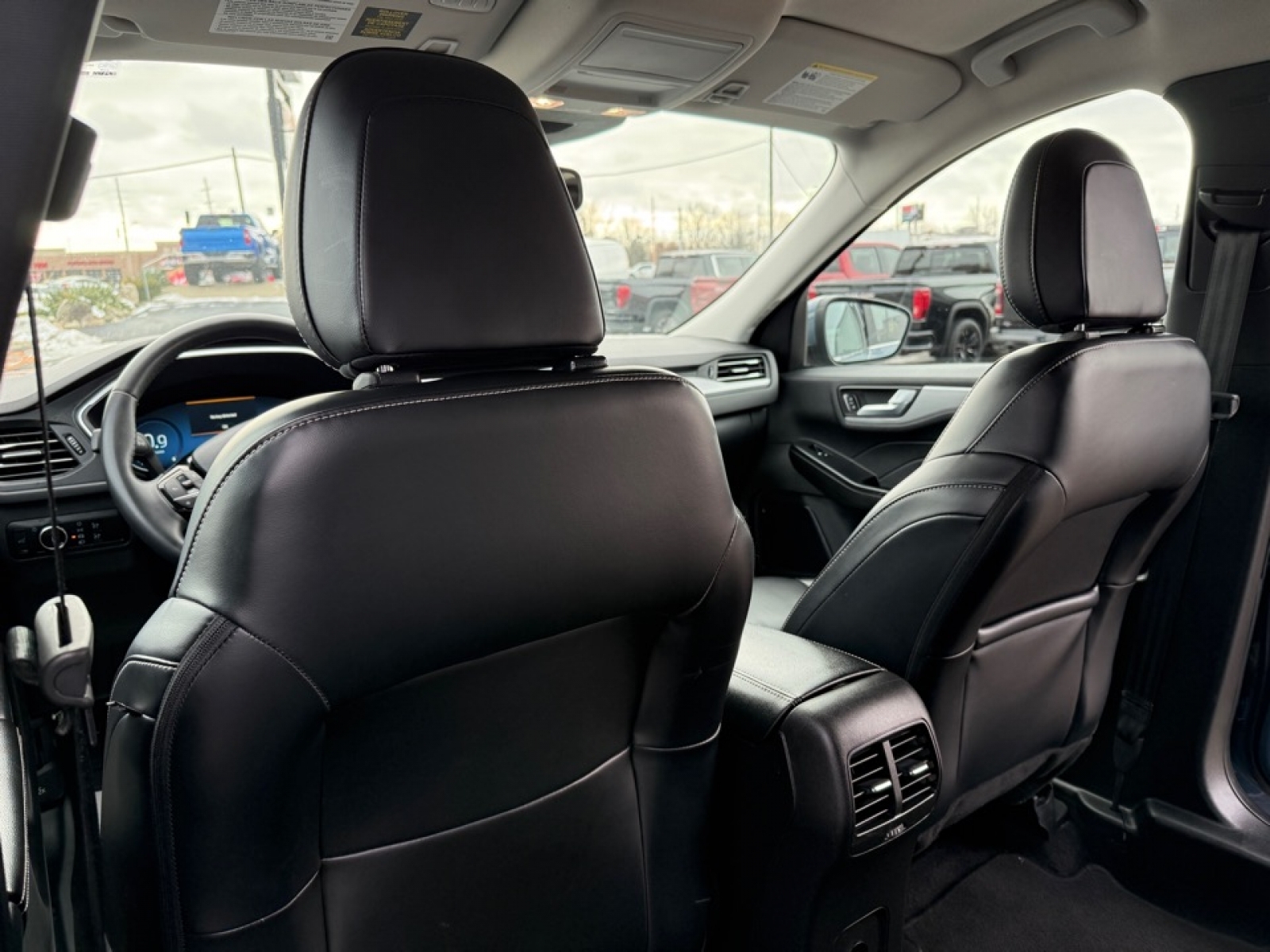 2024 Ford Escape Platinum, 39310, Photo