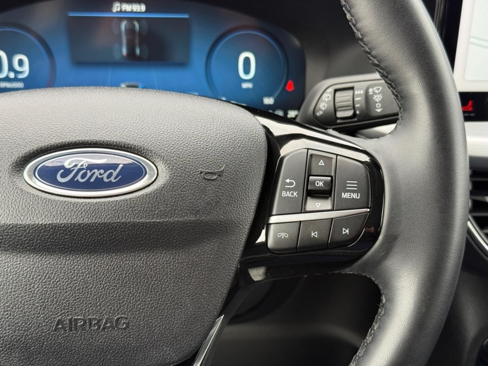 2024 Ford Escape Platinum, 39310, Photo