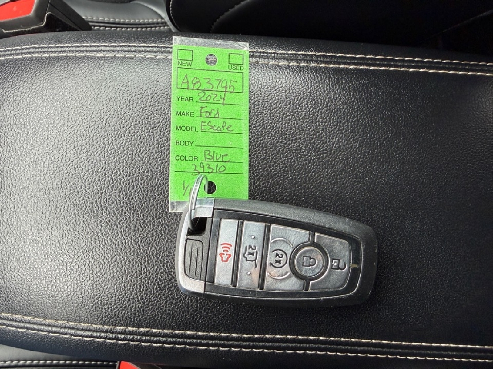 2024 Ford Escape Platinum, 39310, Photo