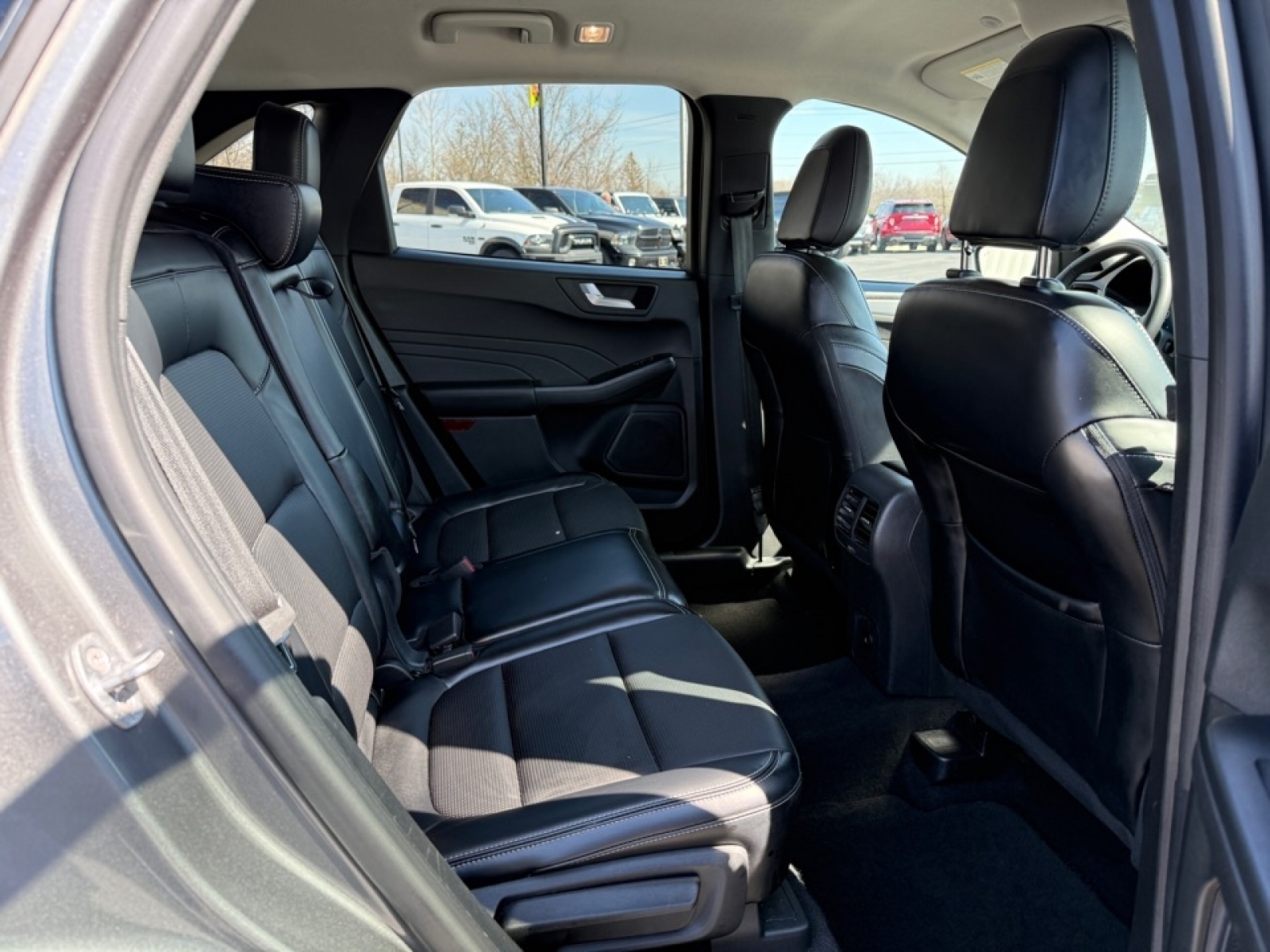 2024 Ford Escape Platinum, 39667, Photo