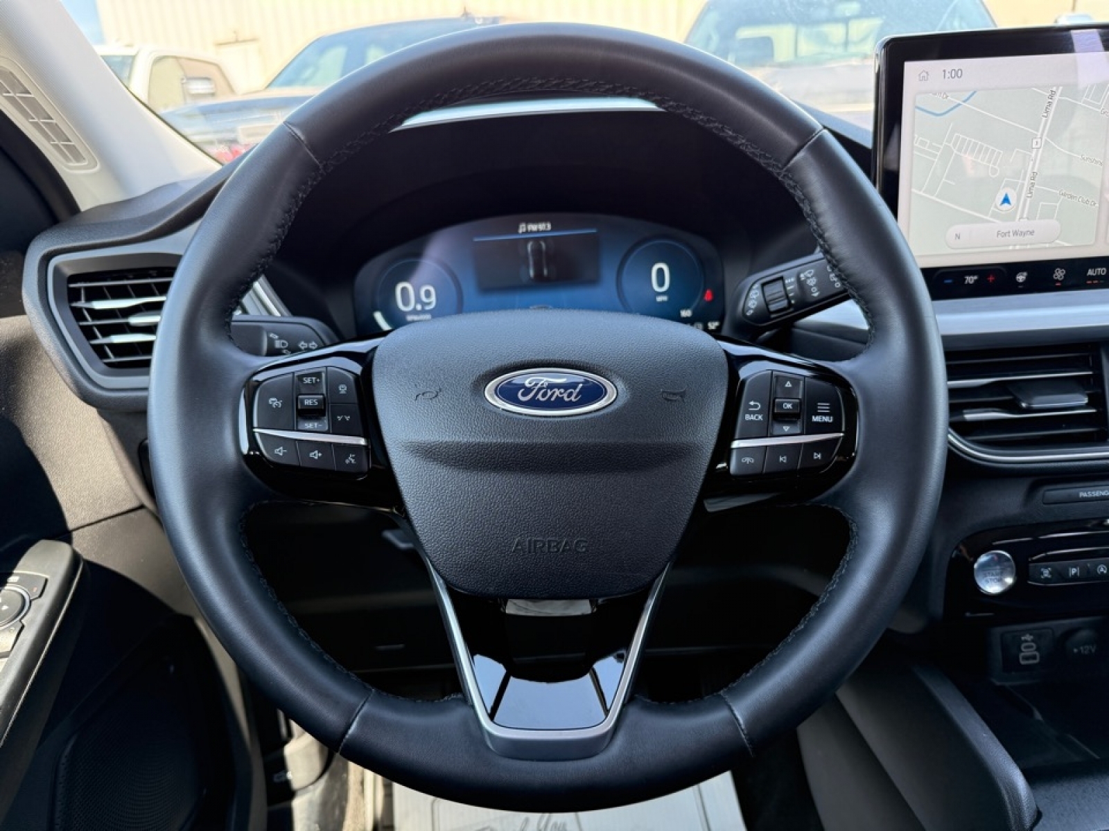 2024 Ford Escape Platinum, 39667, Photo