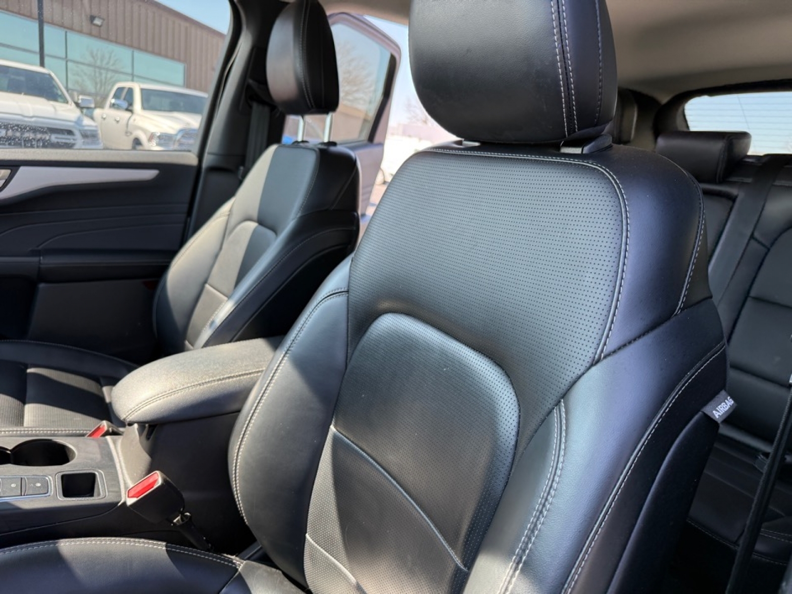 2024 Ford Escape Platinum, 39668, Photo