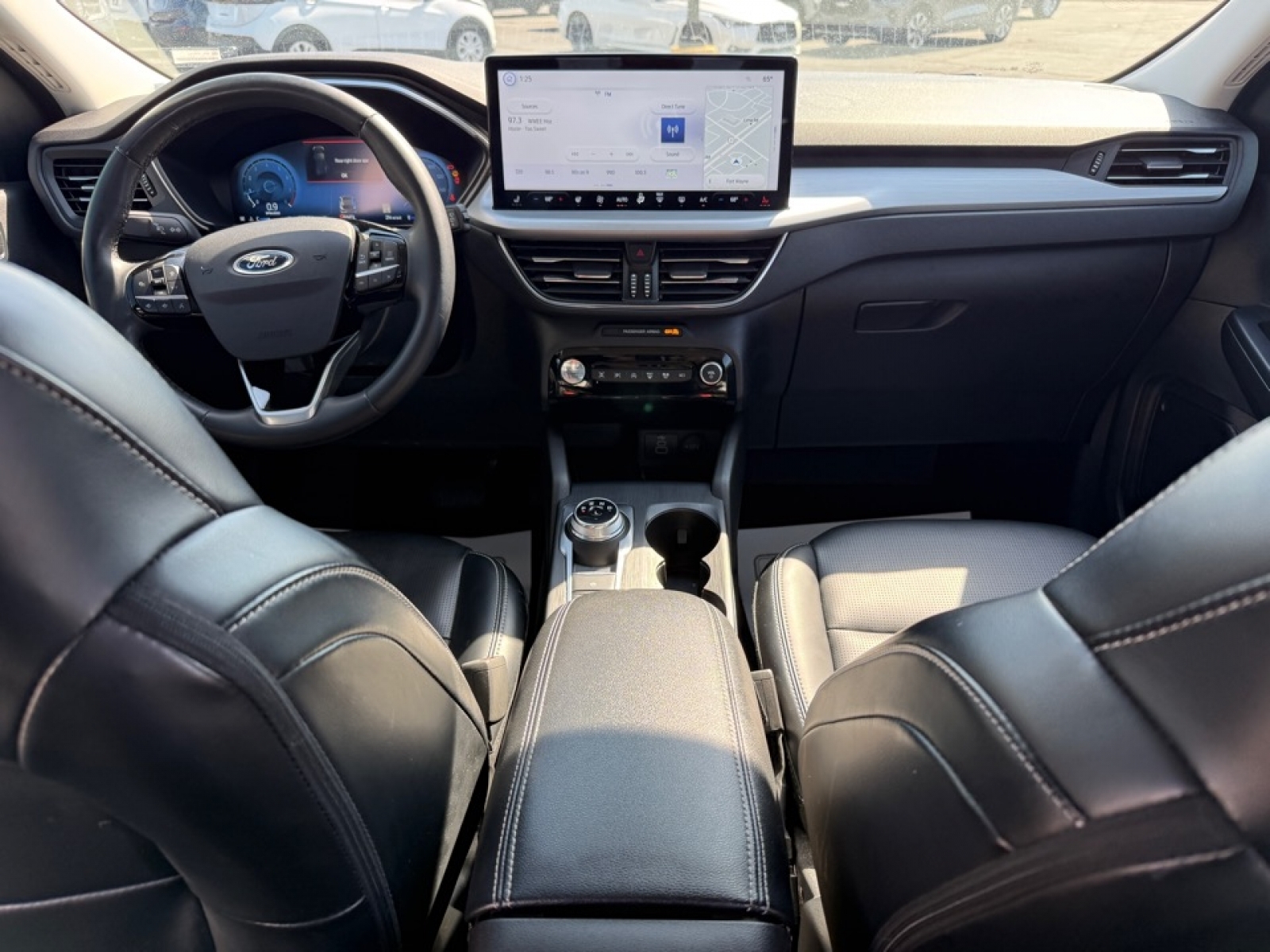 2024 Ford Escape Platinum, 39668, Photo