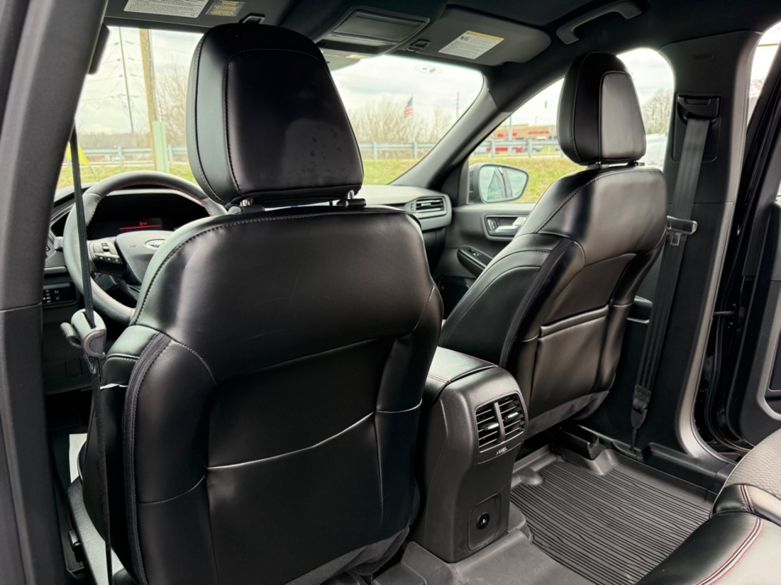 2024 Ford Escape ST-Line Select, 39673, Photo