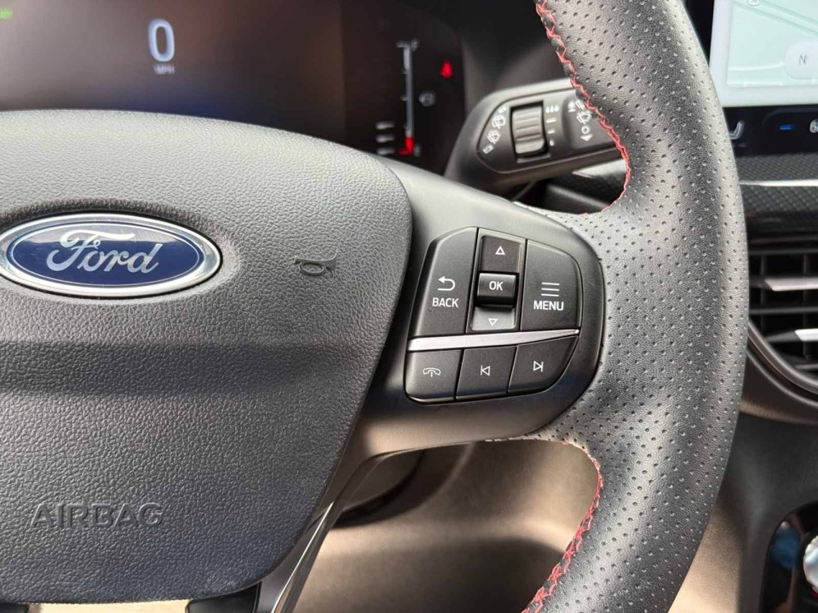 2024 Ford Escape ST-Line Select, 39673, Photo