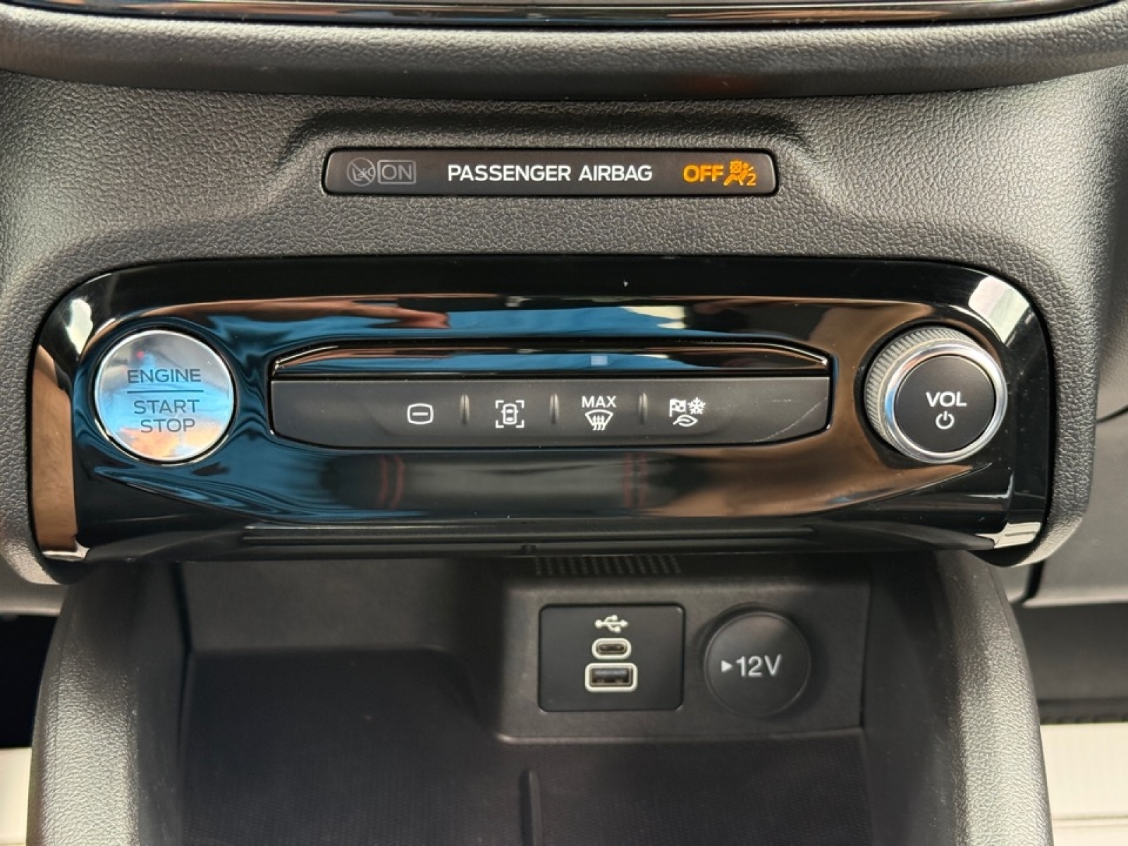 2024 Ford Escape ST-Line Select, 39673, Photo