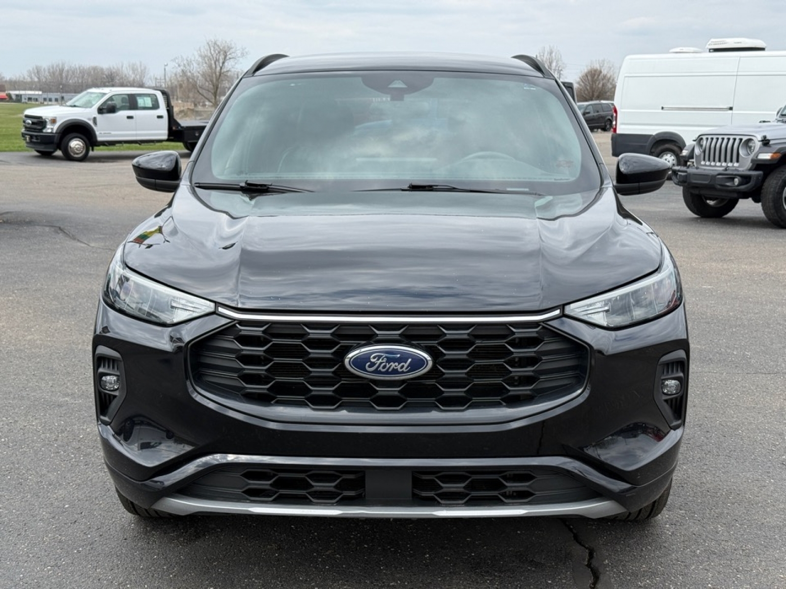 2024 Ford Escape ST-Line Select, 39673, Photo