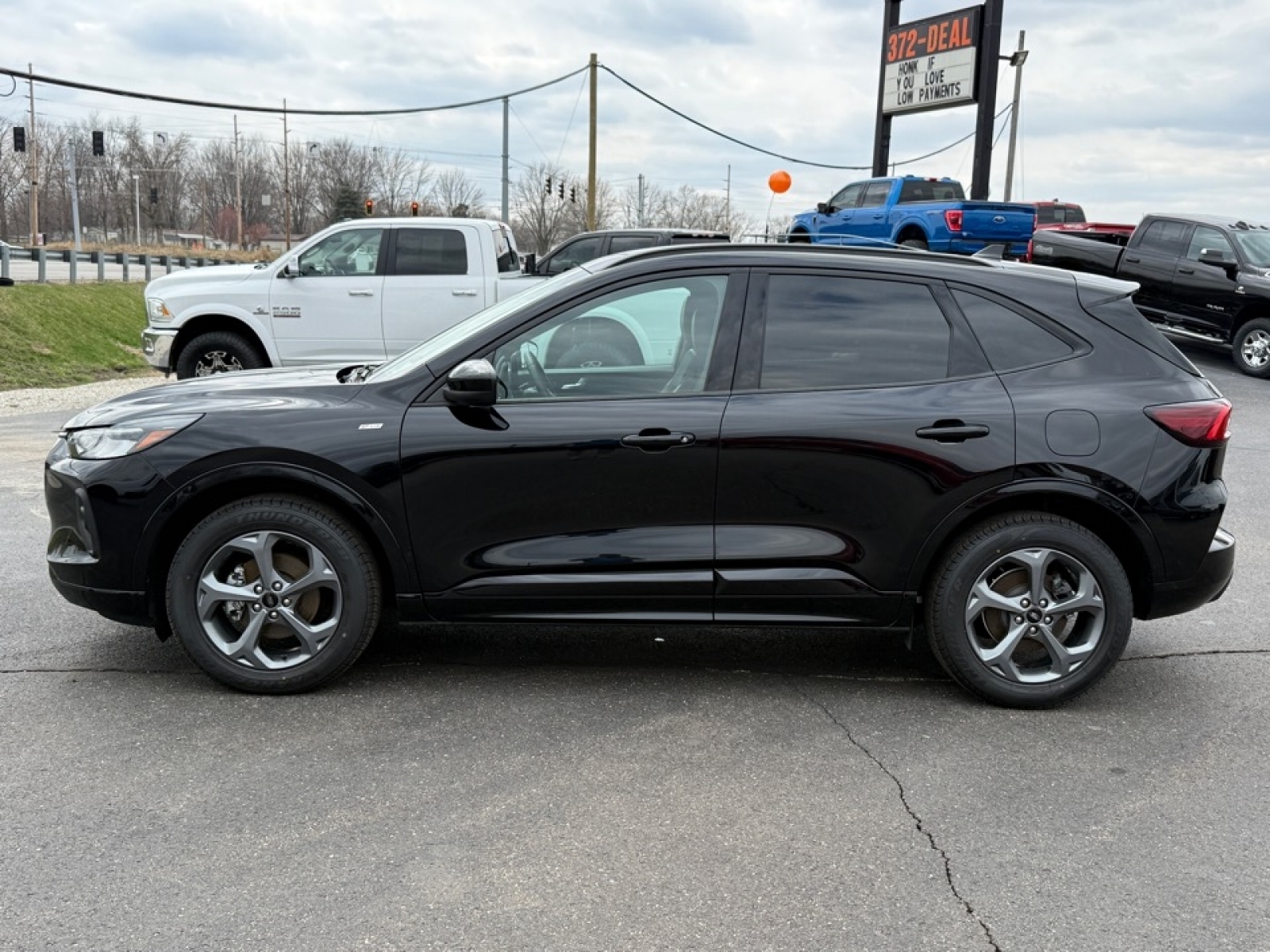 2024 Ford Escape ST-Line Select, 39673, Photo