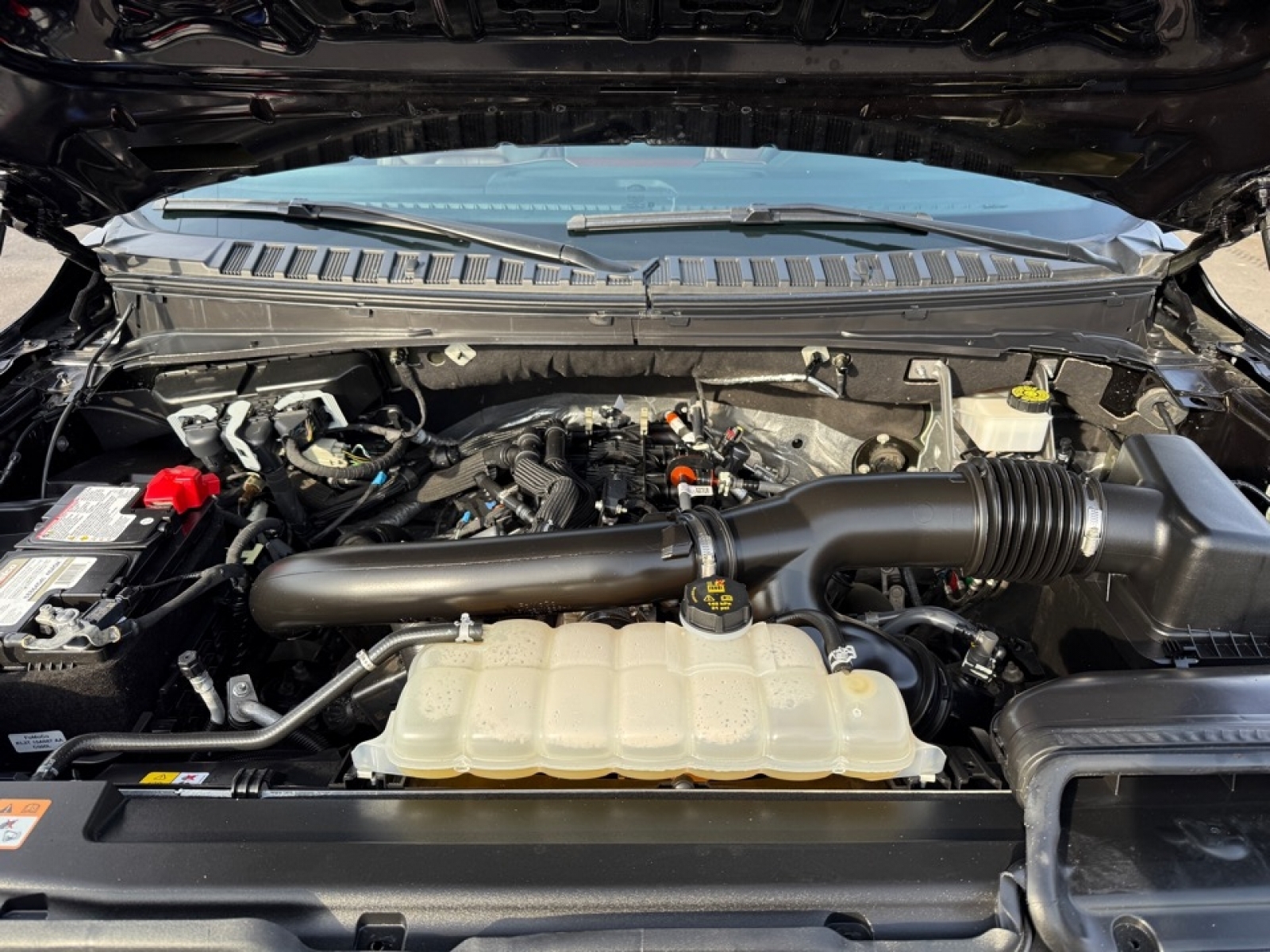 2024 Ford Expedition Limited, 39490, Photo