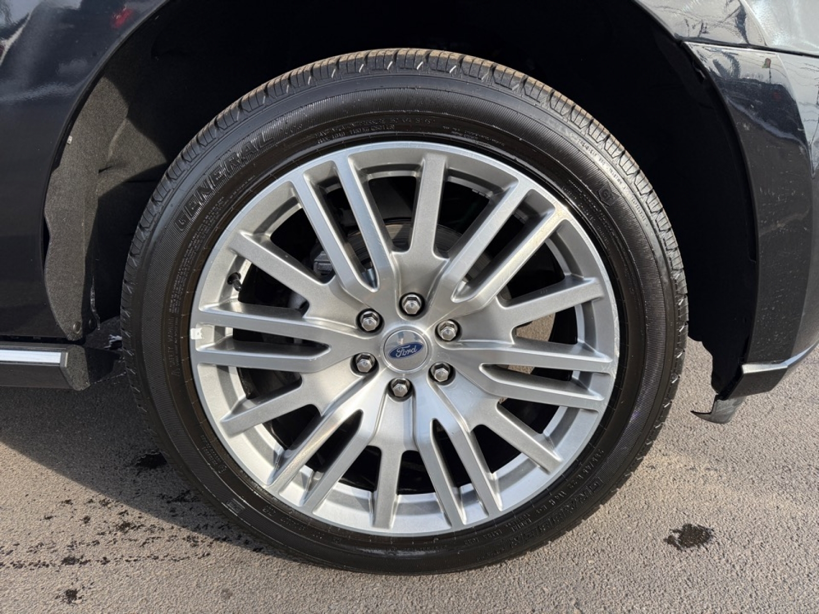 2024 Ford Expedition Limited, 39490, Photo