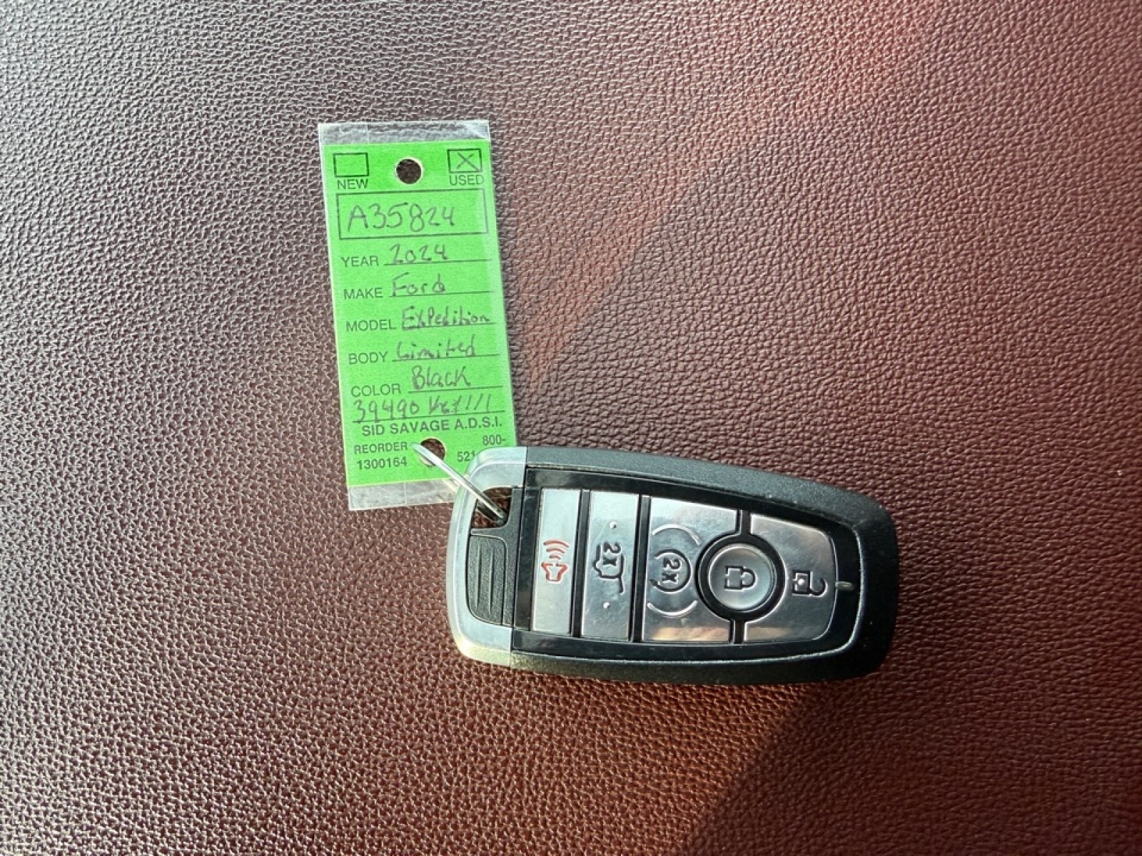 2024 Ford Expedition Limited, 39490, Photo