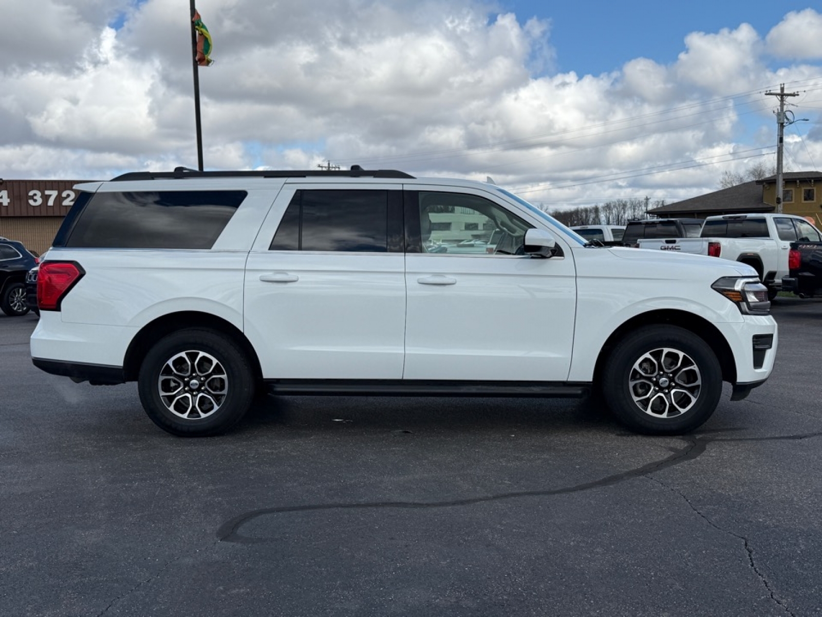 2024 Ford Expedition XLT MAX, 39756, Photo