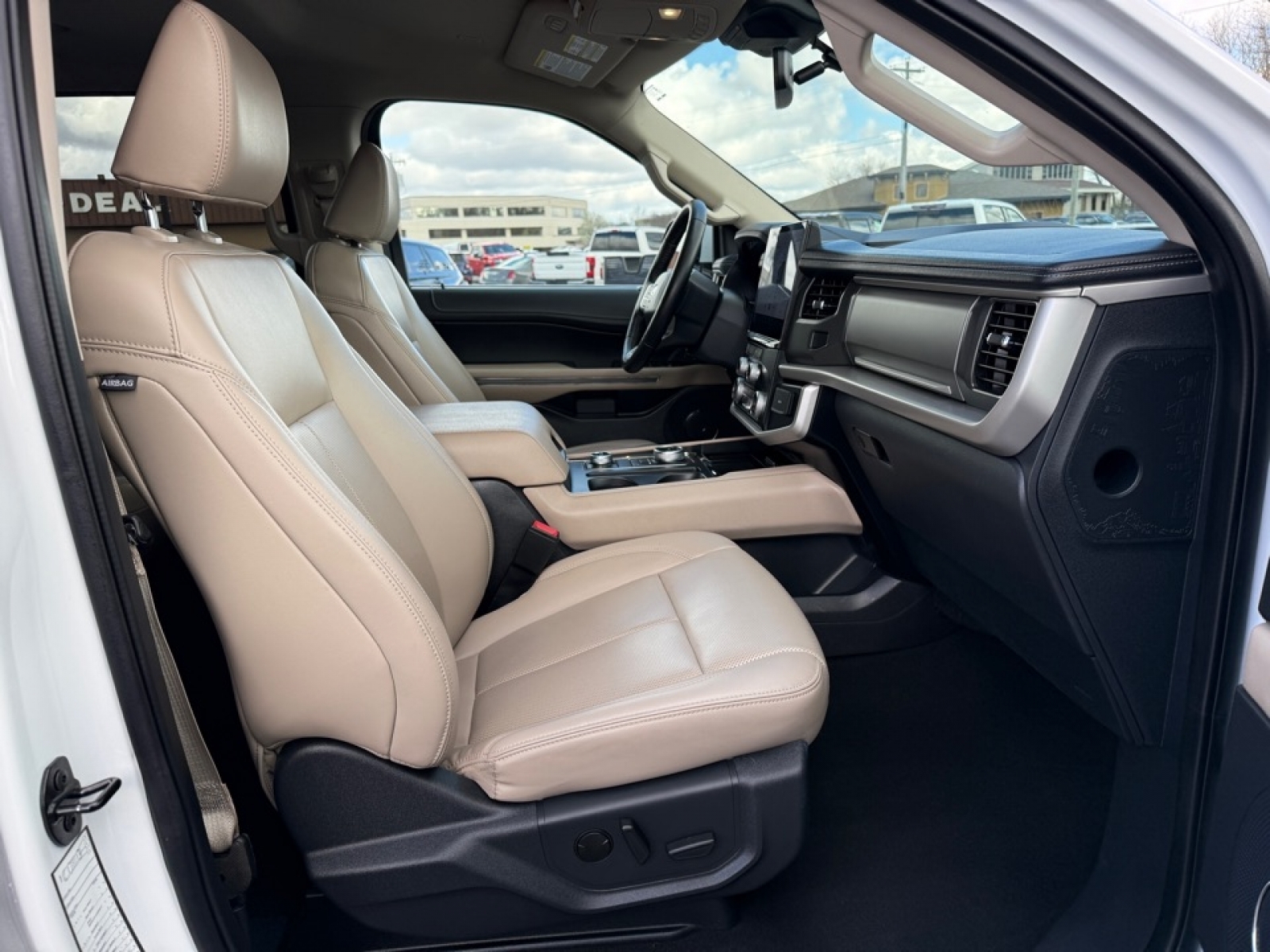 2024 Ford Expedition XLT MAX, 39756, Photo