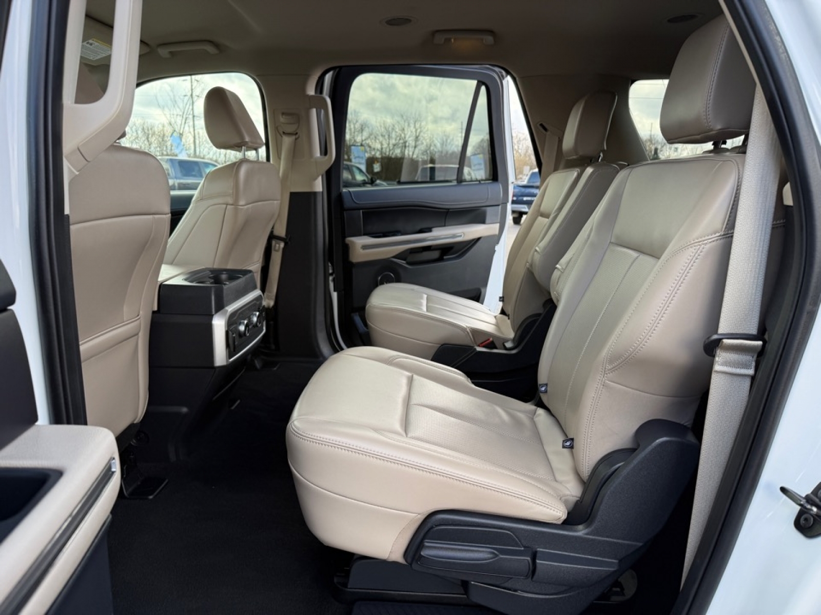 2024 Ford Expedition XLT MAX, 39756, Photo