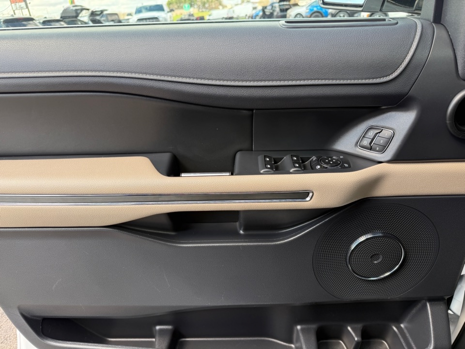 2024 Ford Expedition XLT MAX, 39756, Photo