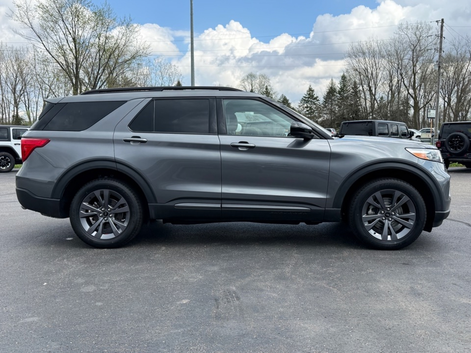 2024 Ford Explorer XLT, 39796, Photo