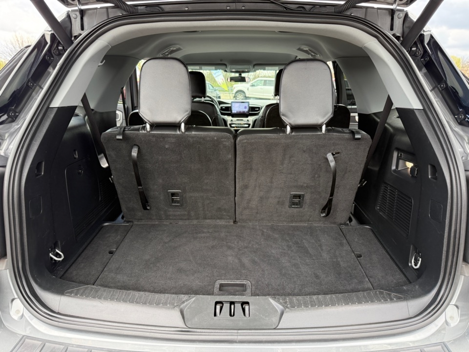 2024 Ford Explorer XLT, 39796, Photo