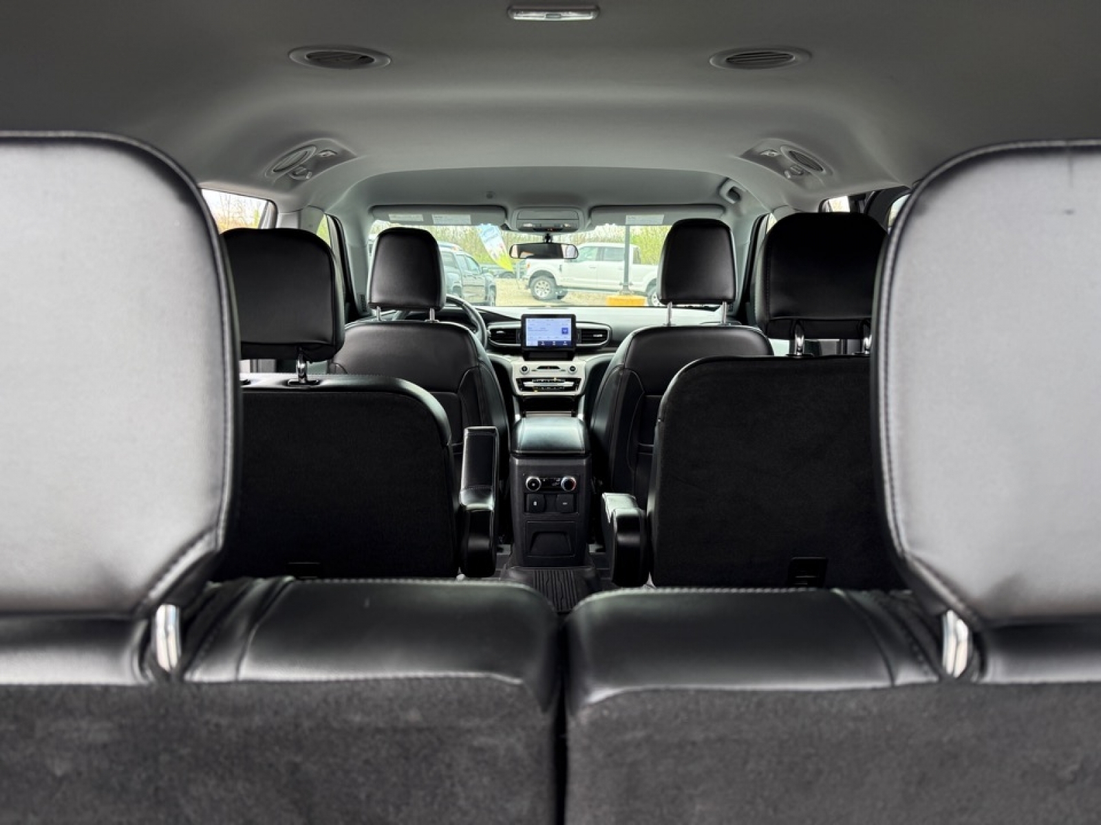 2024 Ford Explorer XLT, 39796, Photo