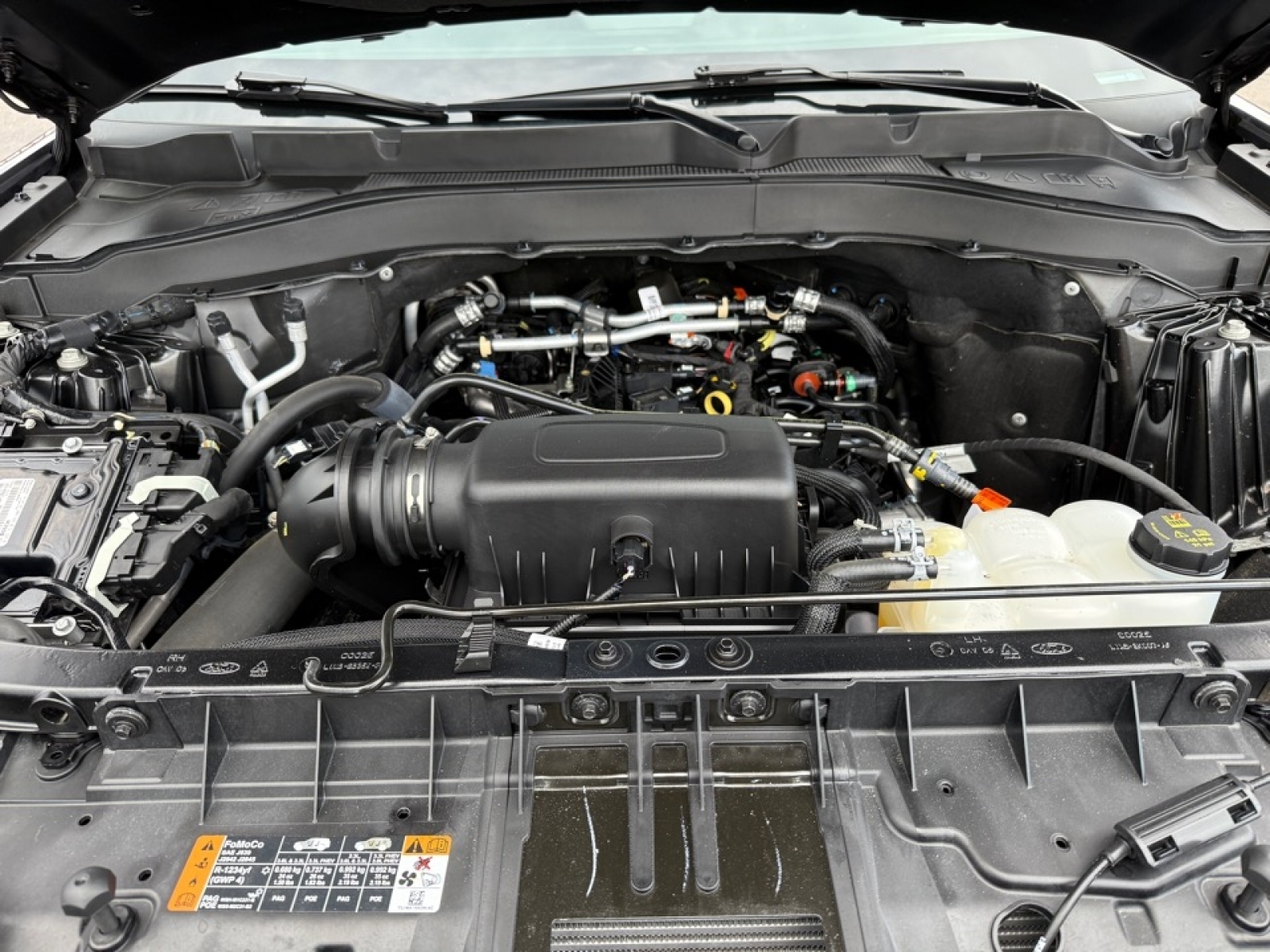 2024 Ford Explorer XLT, 39796, Photo