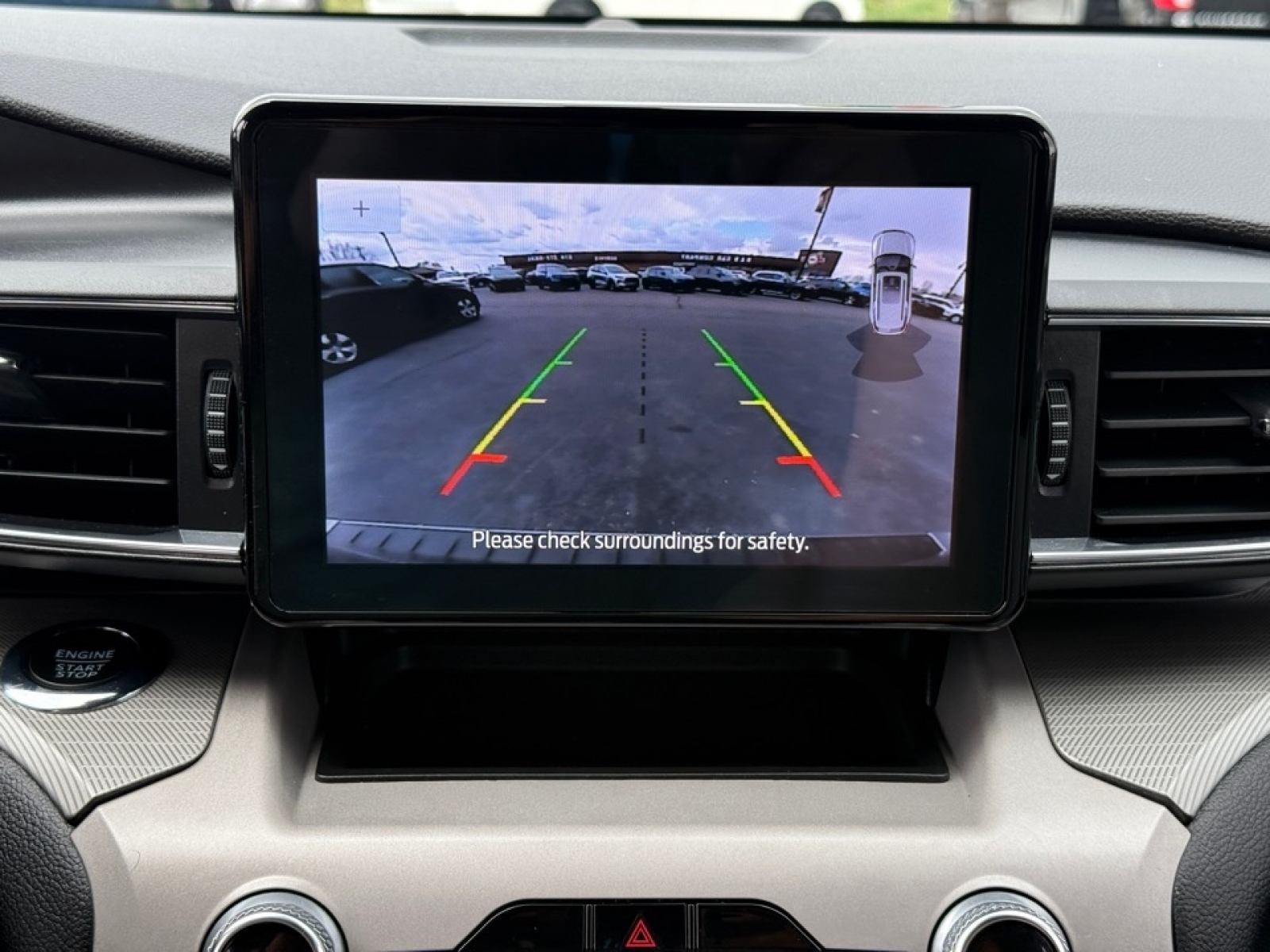 2024 Ford Explorer XLT, 39796, Photo