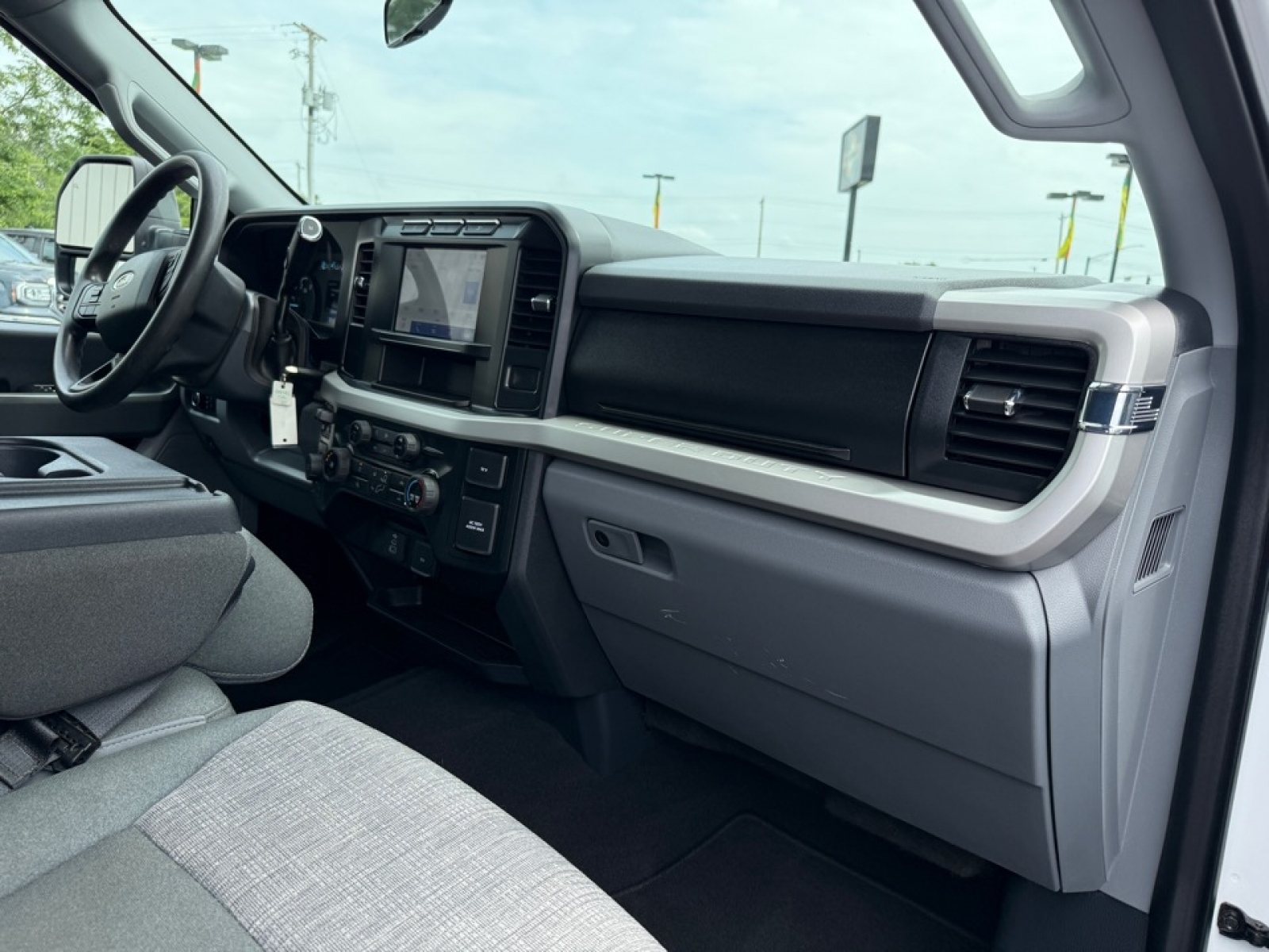 2024 Ford F-350 XLT, 38589, Photo