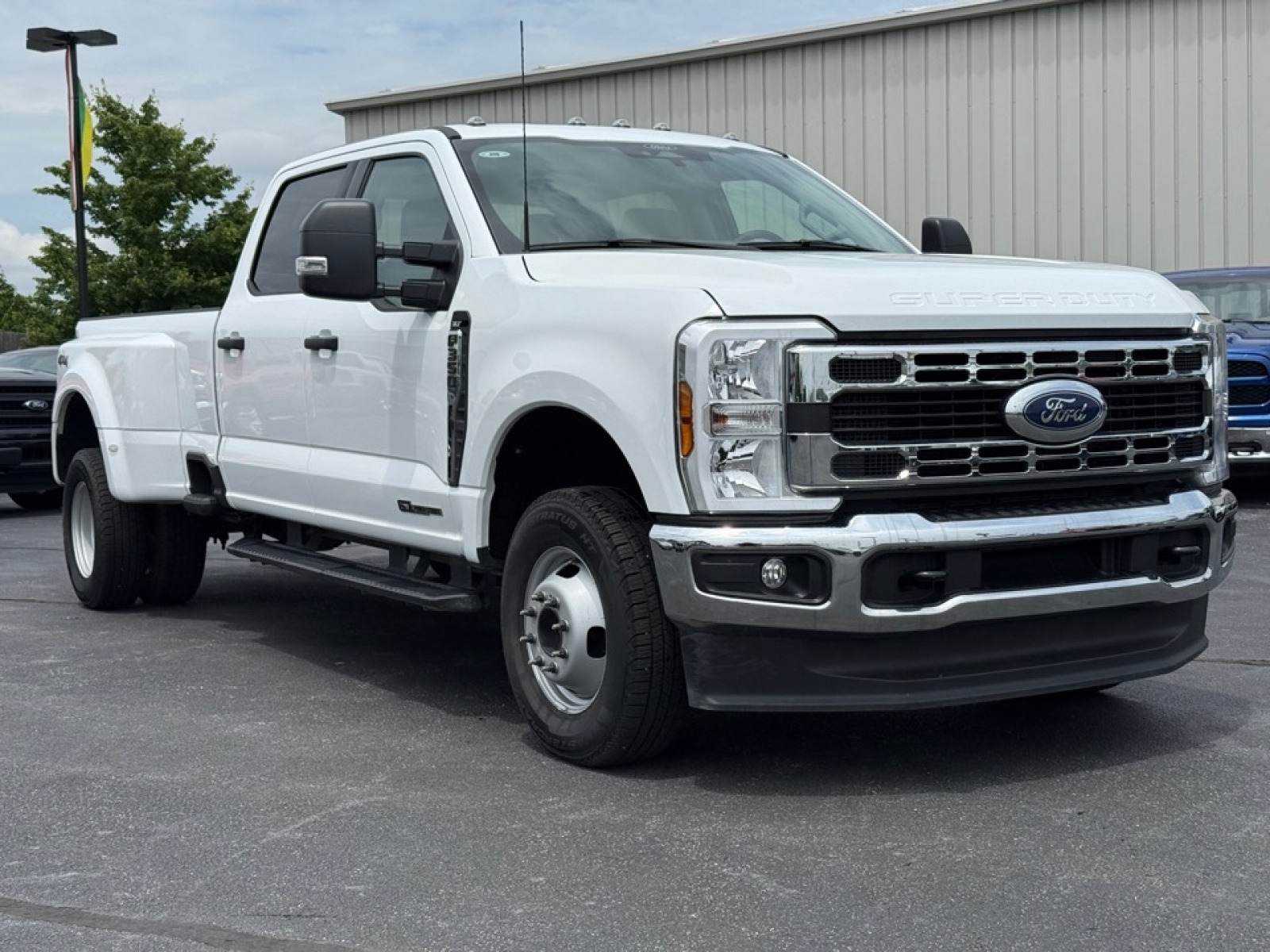 2024 Ford F-350 XLT, 38589, Photo