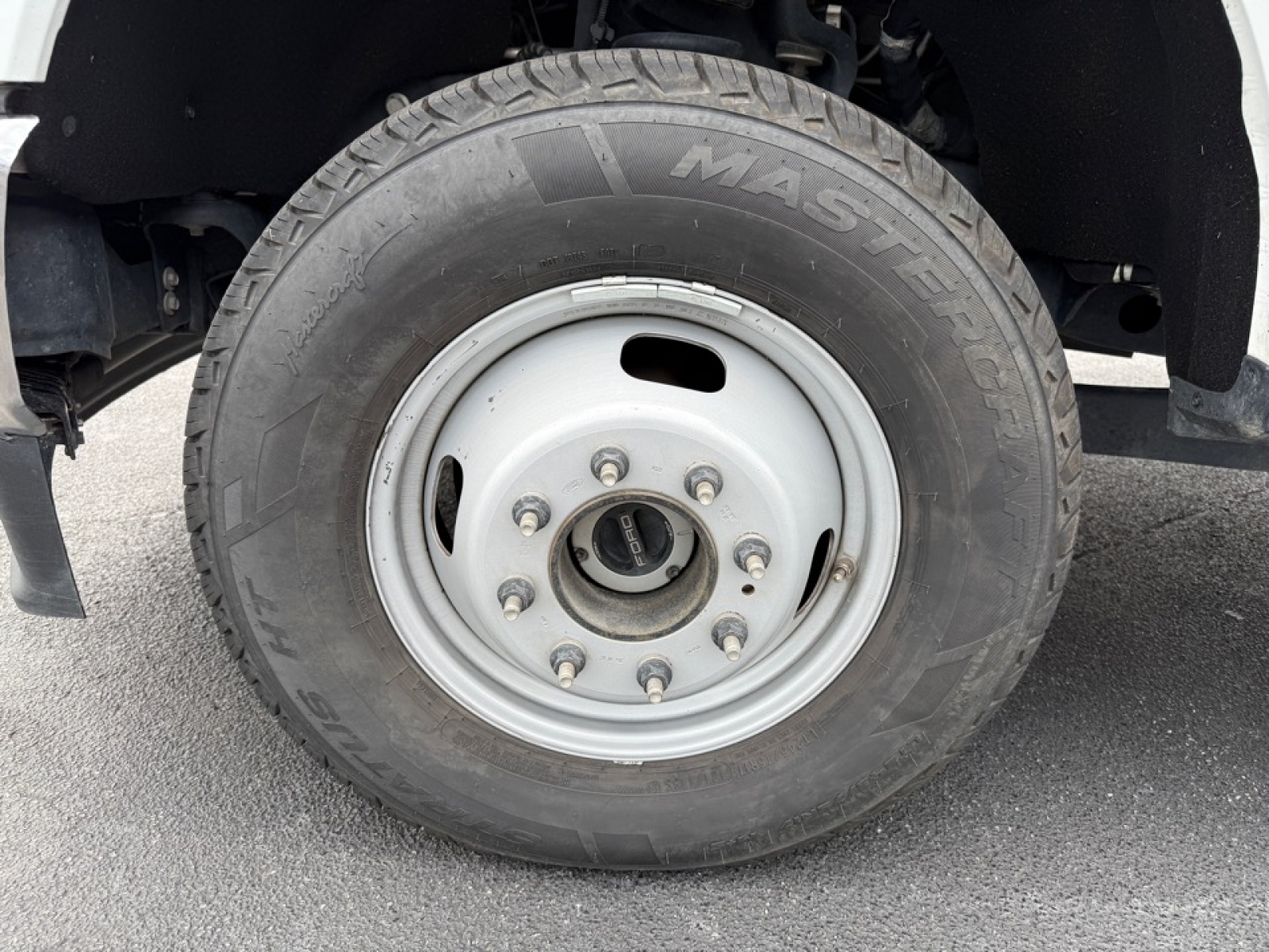 2024 Ford F-350 XLT, 38589, Photo