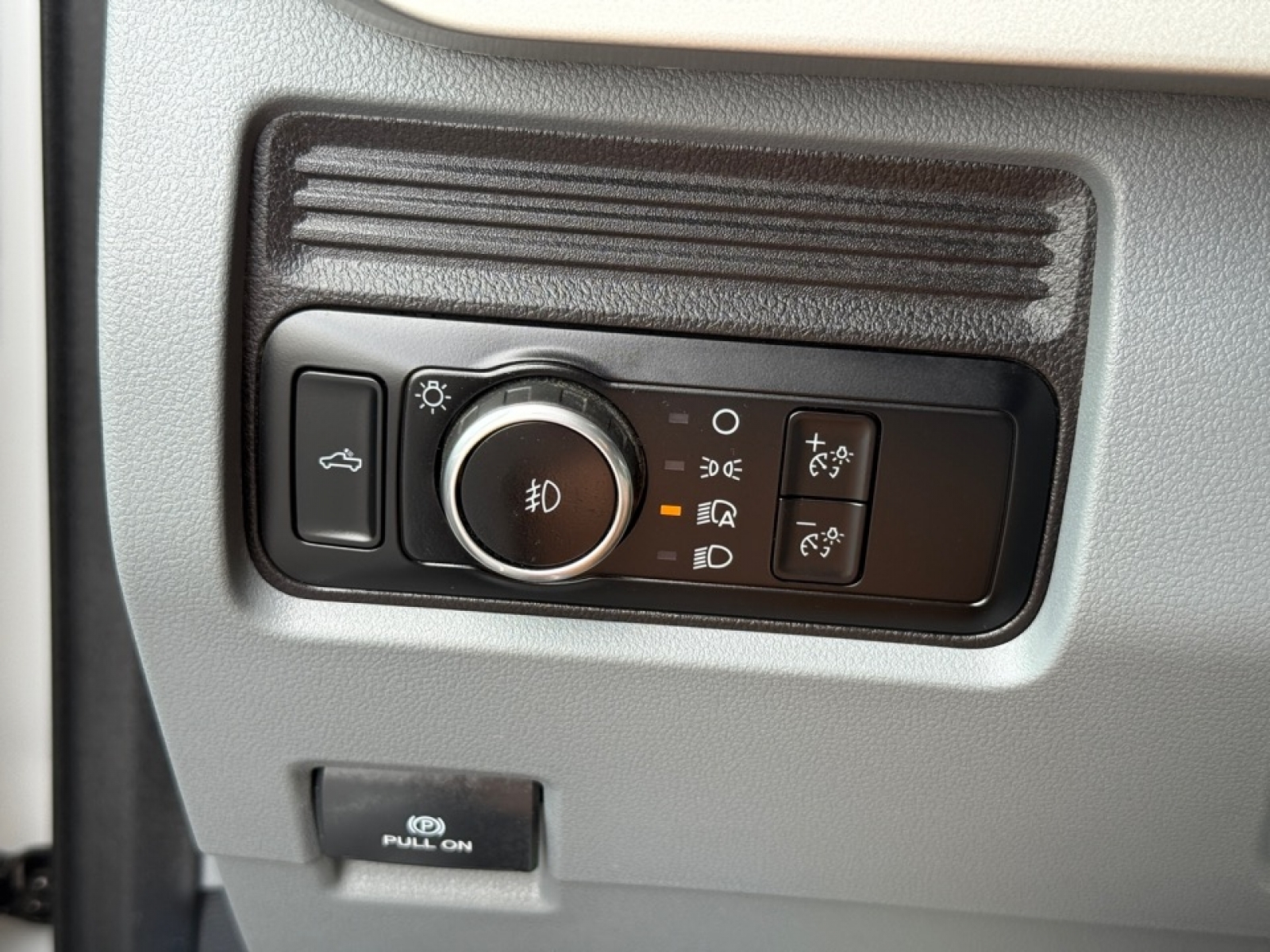 2024 Ford F-350 XLT, 38589, Photo