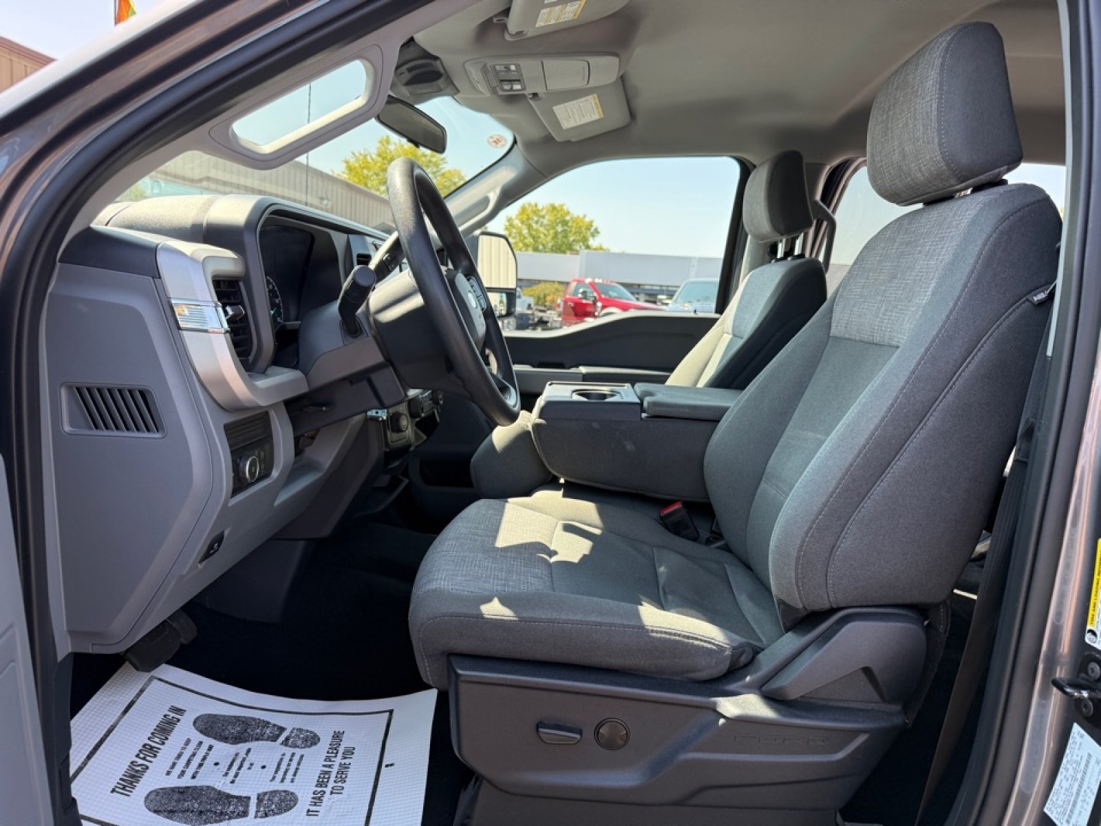 2024 Ford F-350 XLT photo 12